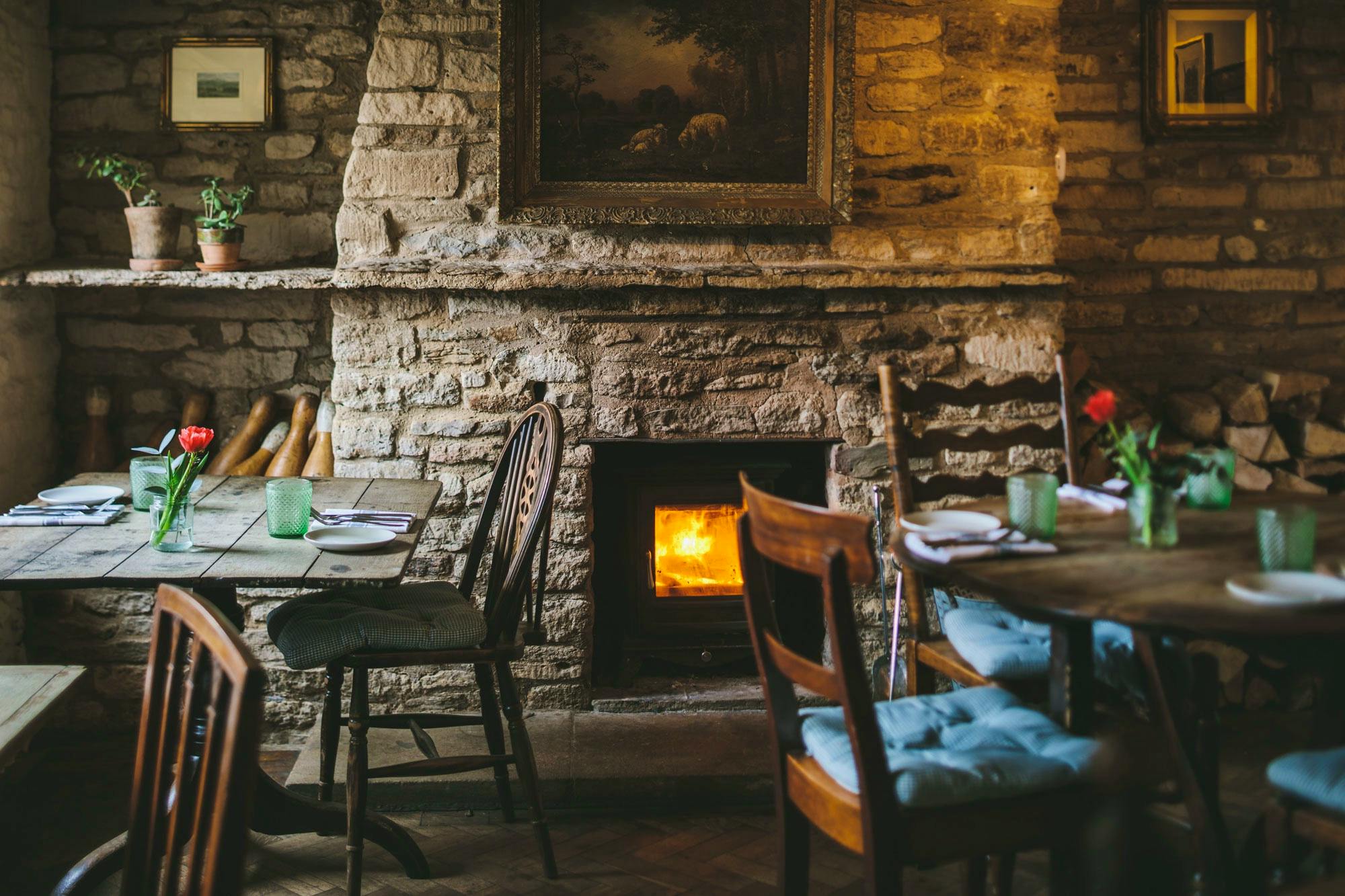 Pleasant walk to Cotswold pub