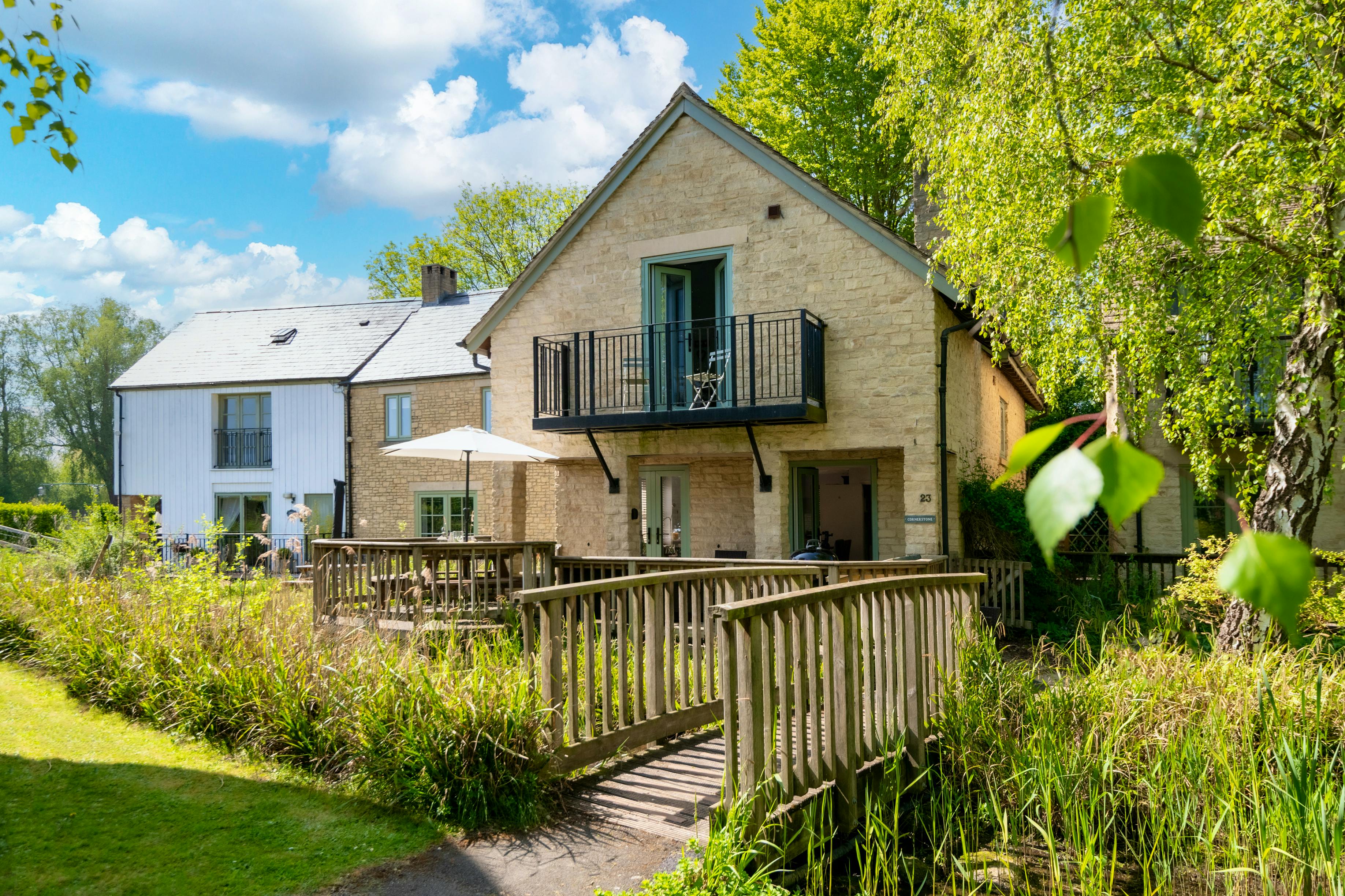 Cornerstone Cottage & Water Garden