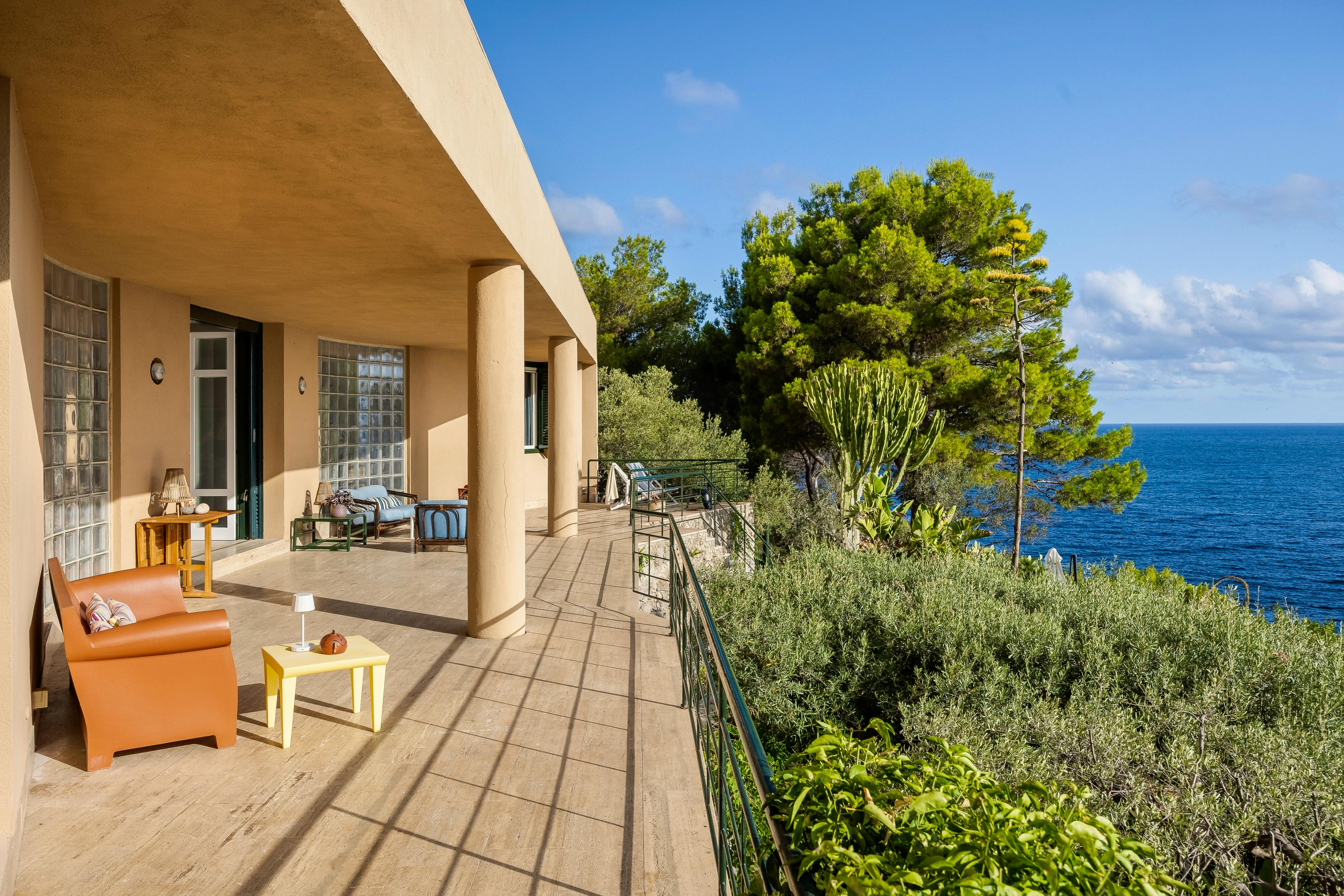 terrazza   fronte  mare   vista