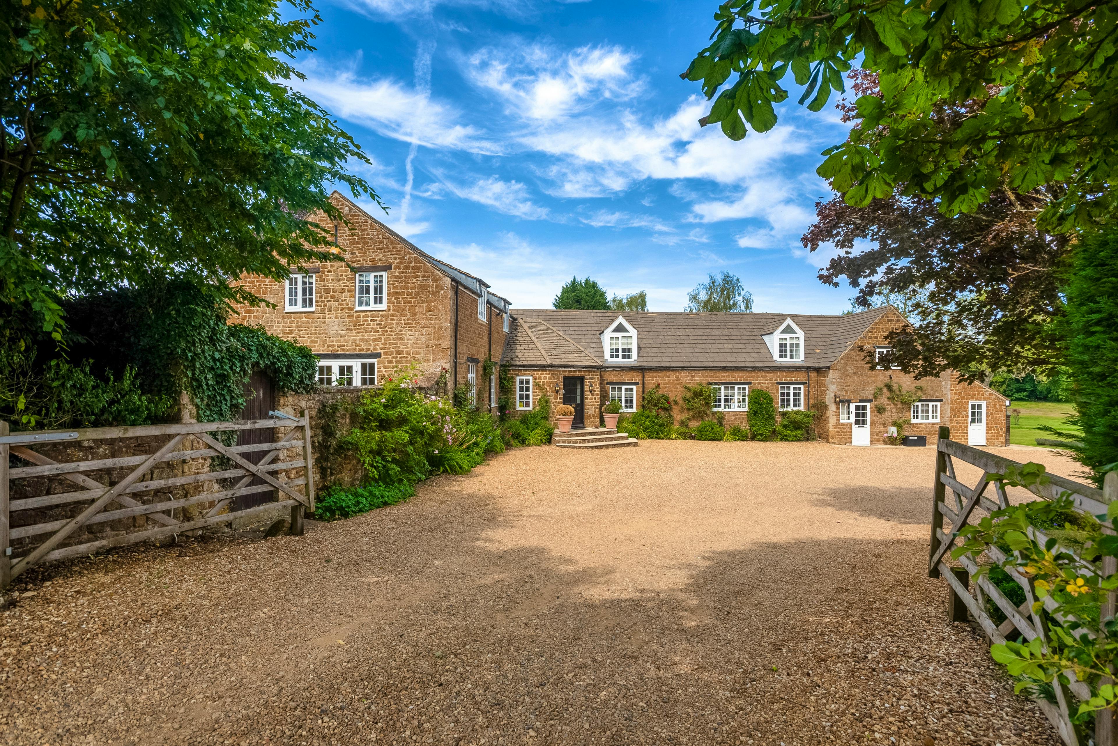 Beggars Barn entrance