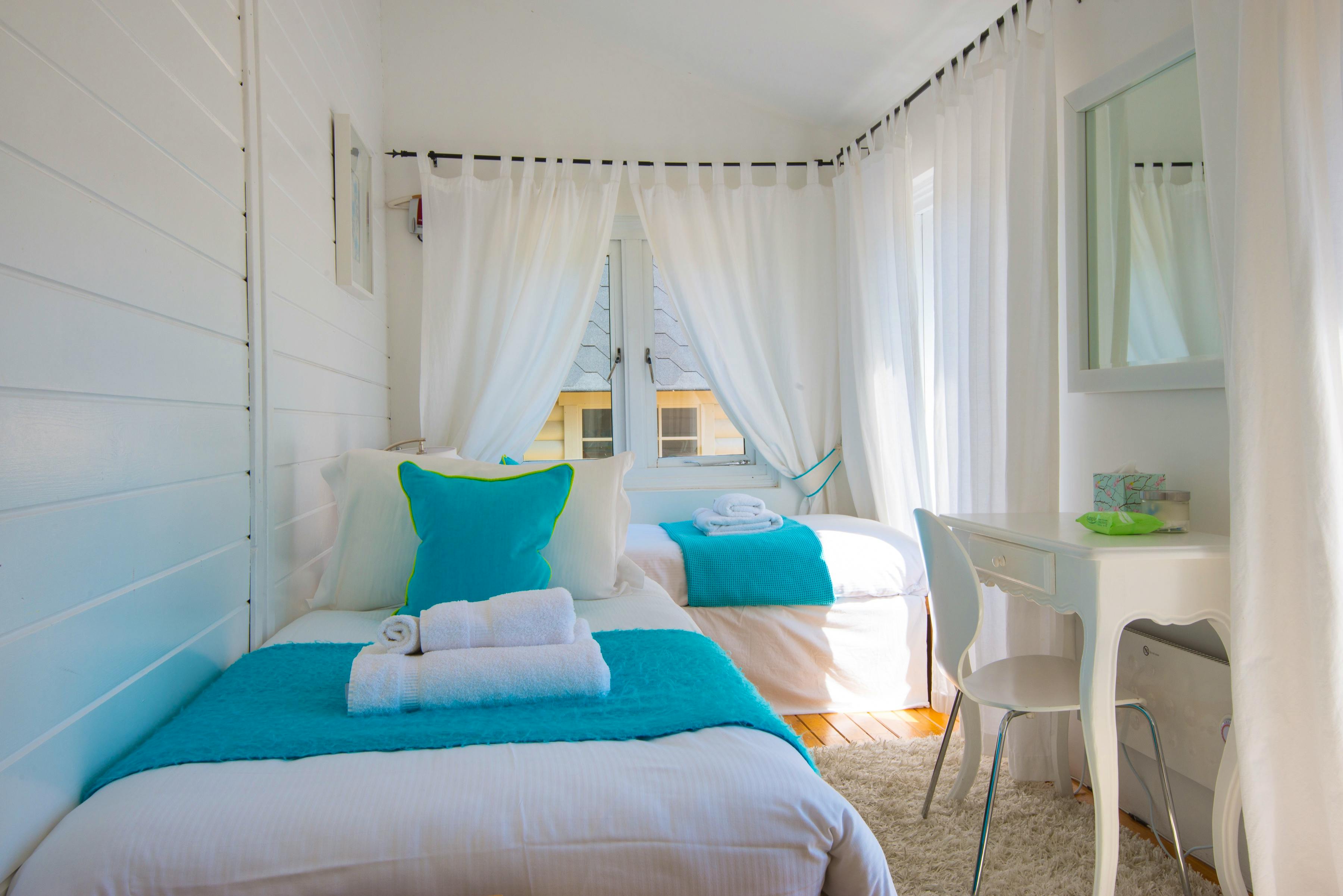 Twin bedroom Summer House