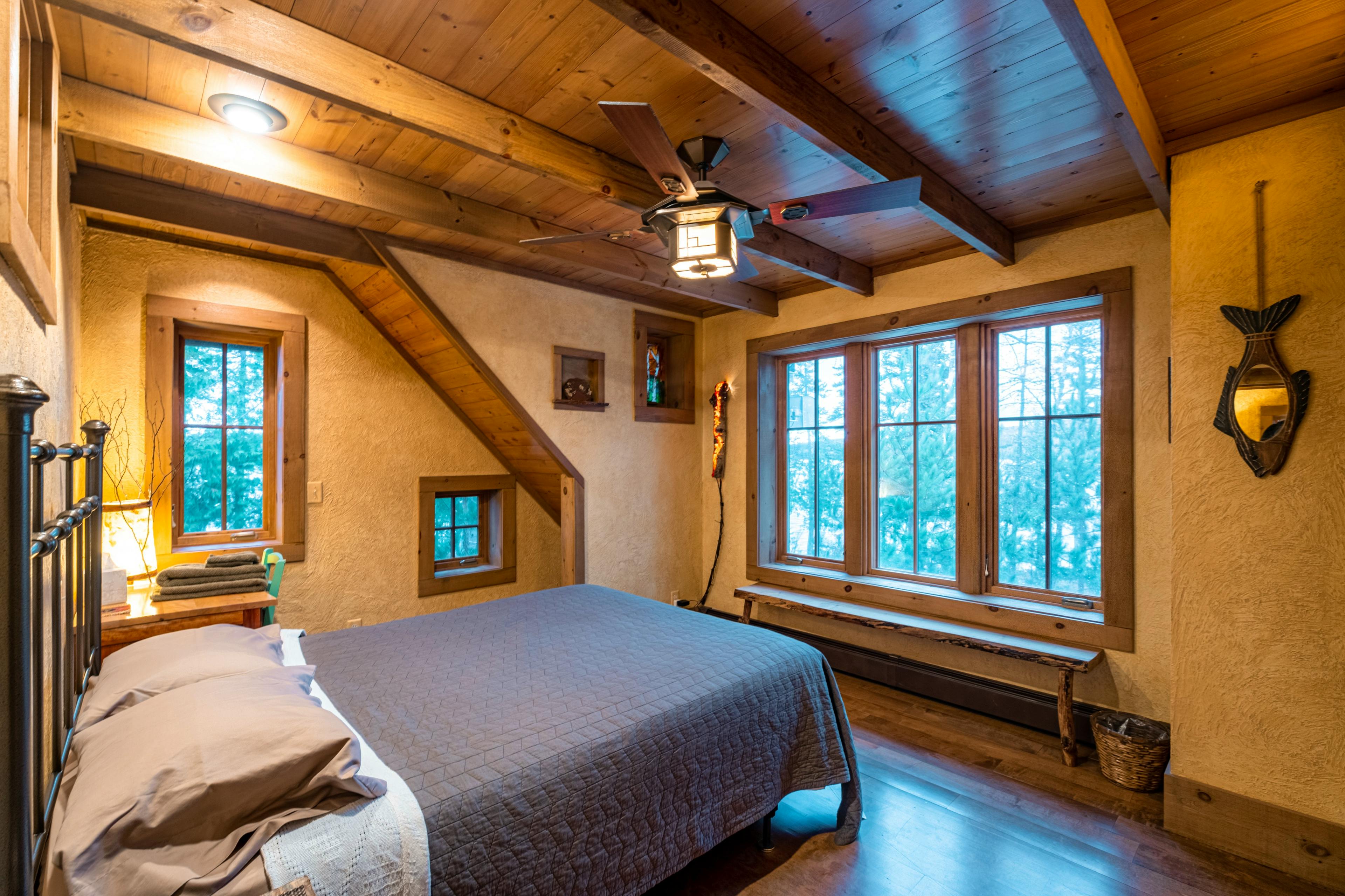 Both bedrooms have lake views.