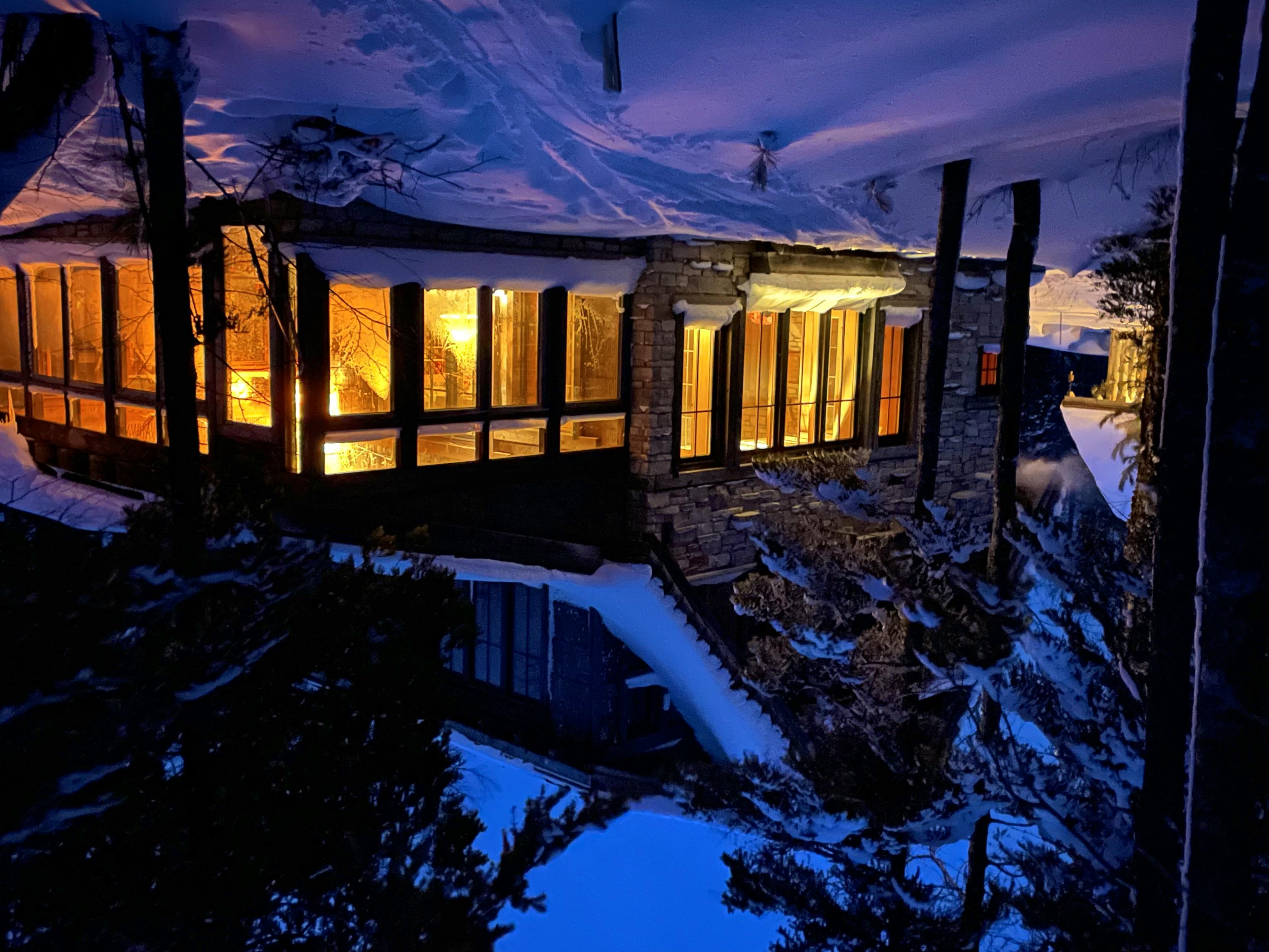 Winter night light magic.