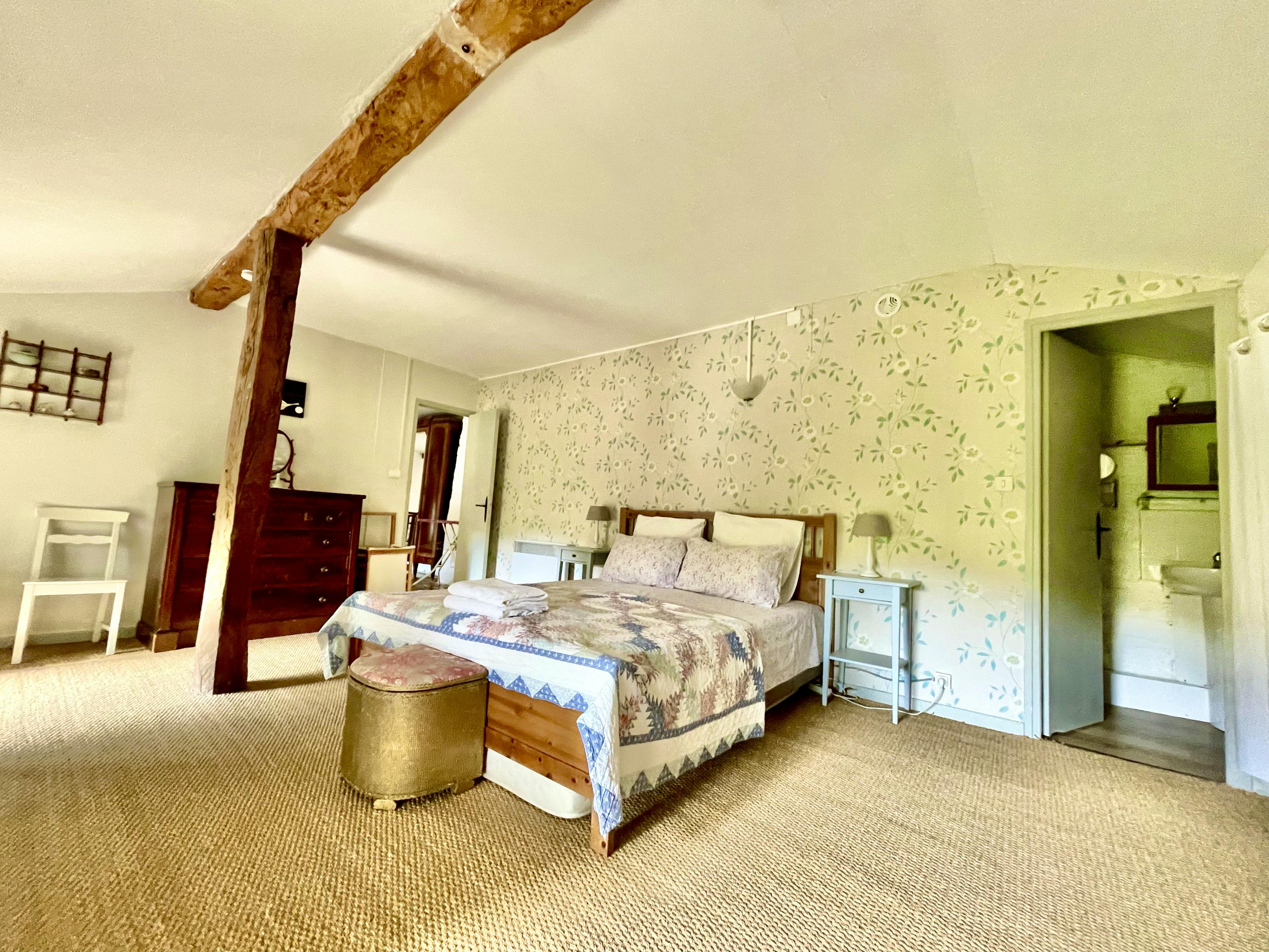 Mrs White Double with ensuite