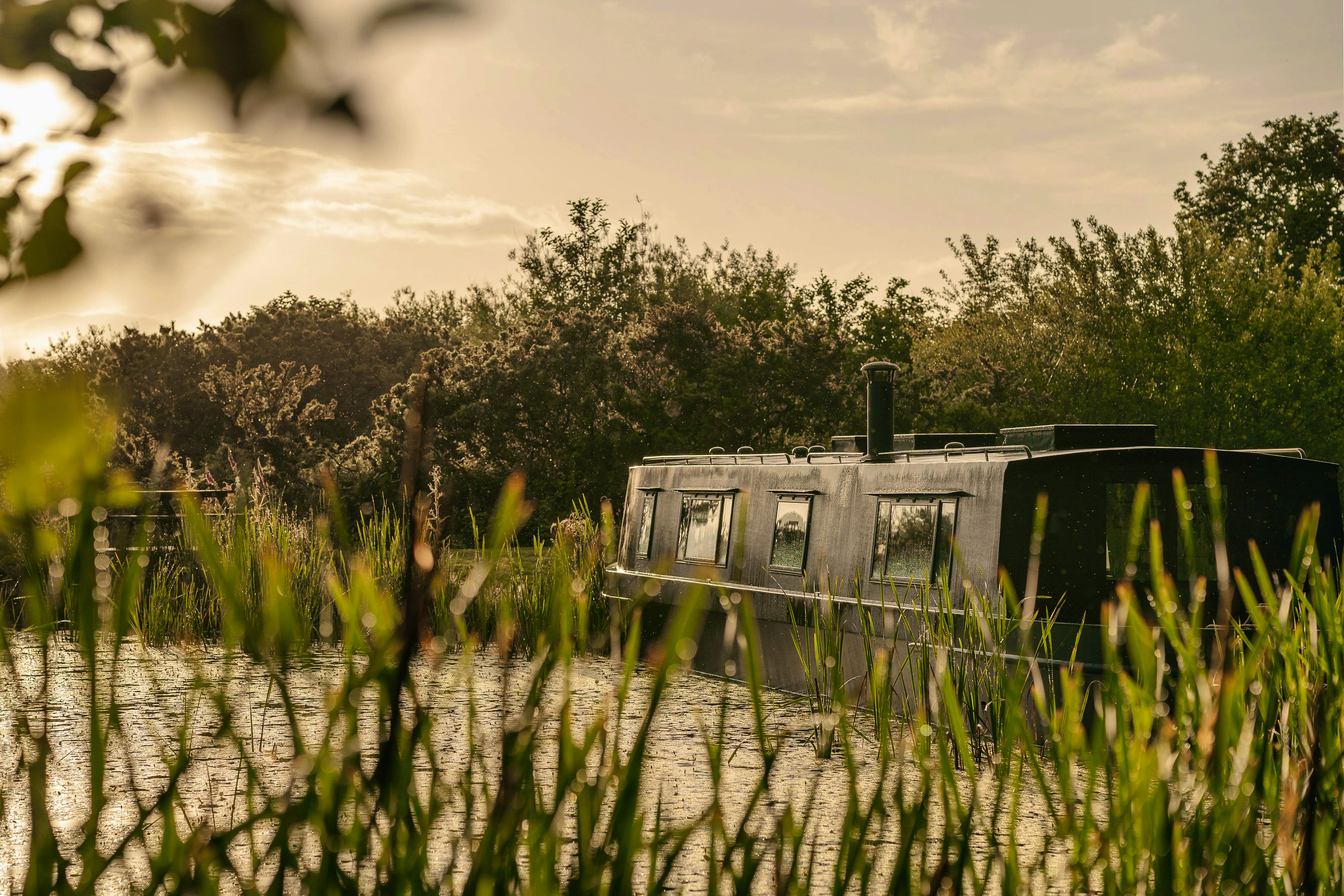 Life Afloat: What It’s Really Like to Stay on a Boatel | Coolstays ...