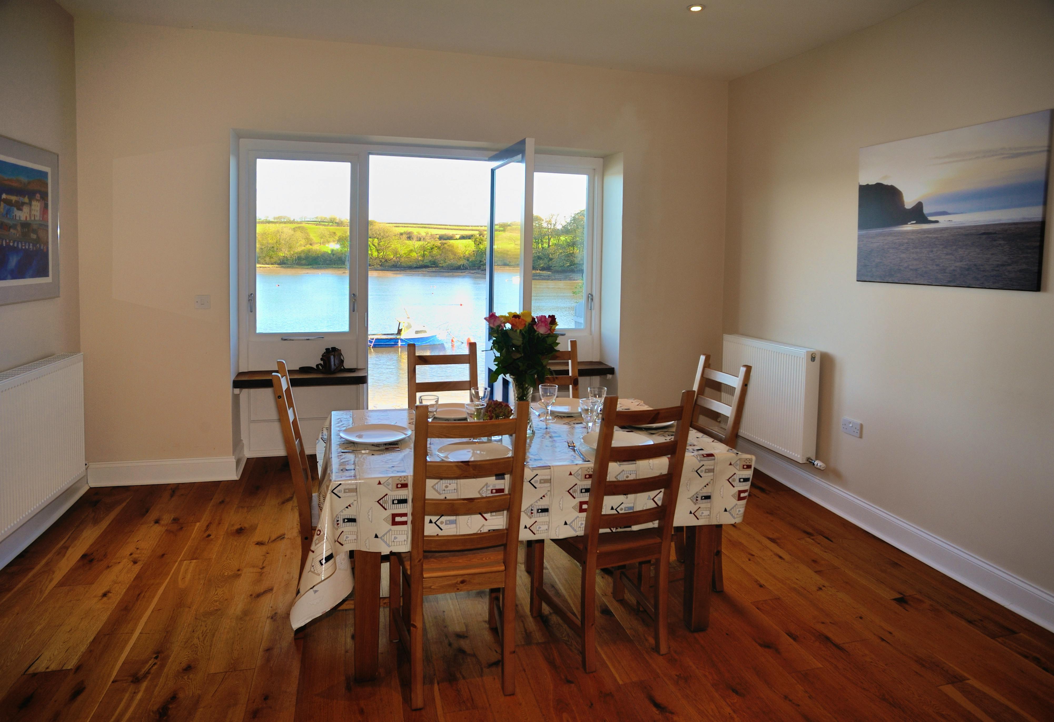 The open plan dining room - the table extends to seat 8 people