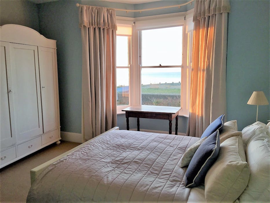 Wavecrest Luxury familt seafront property in Whitstable CoolStays