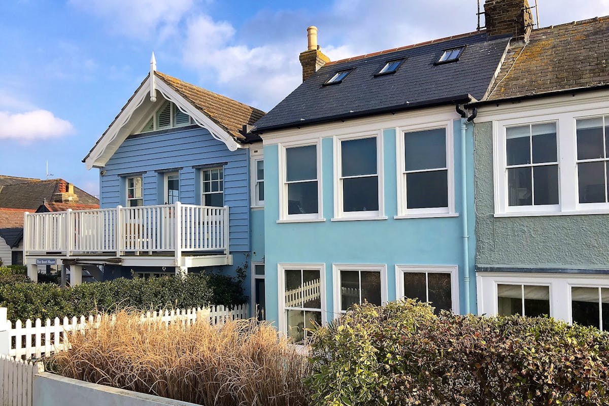 Spray Cottage Luxury Three Bedroom Seafront Cottage In Whitstable