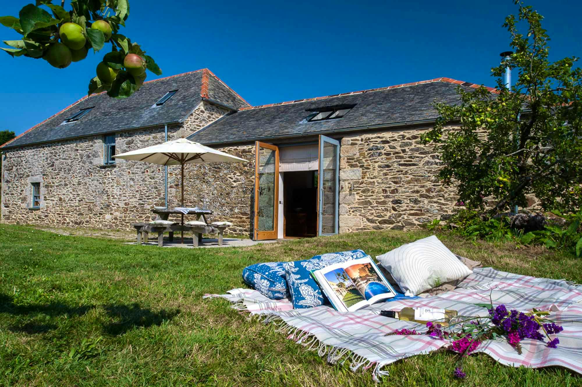 CoolStays NEW Barns Collection