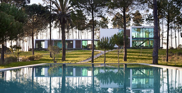 3 Bicas House