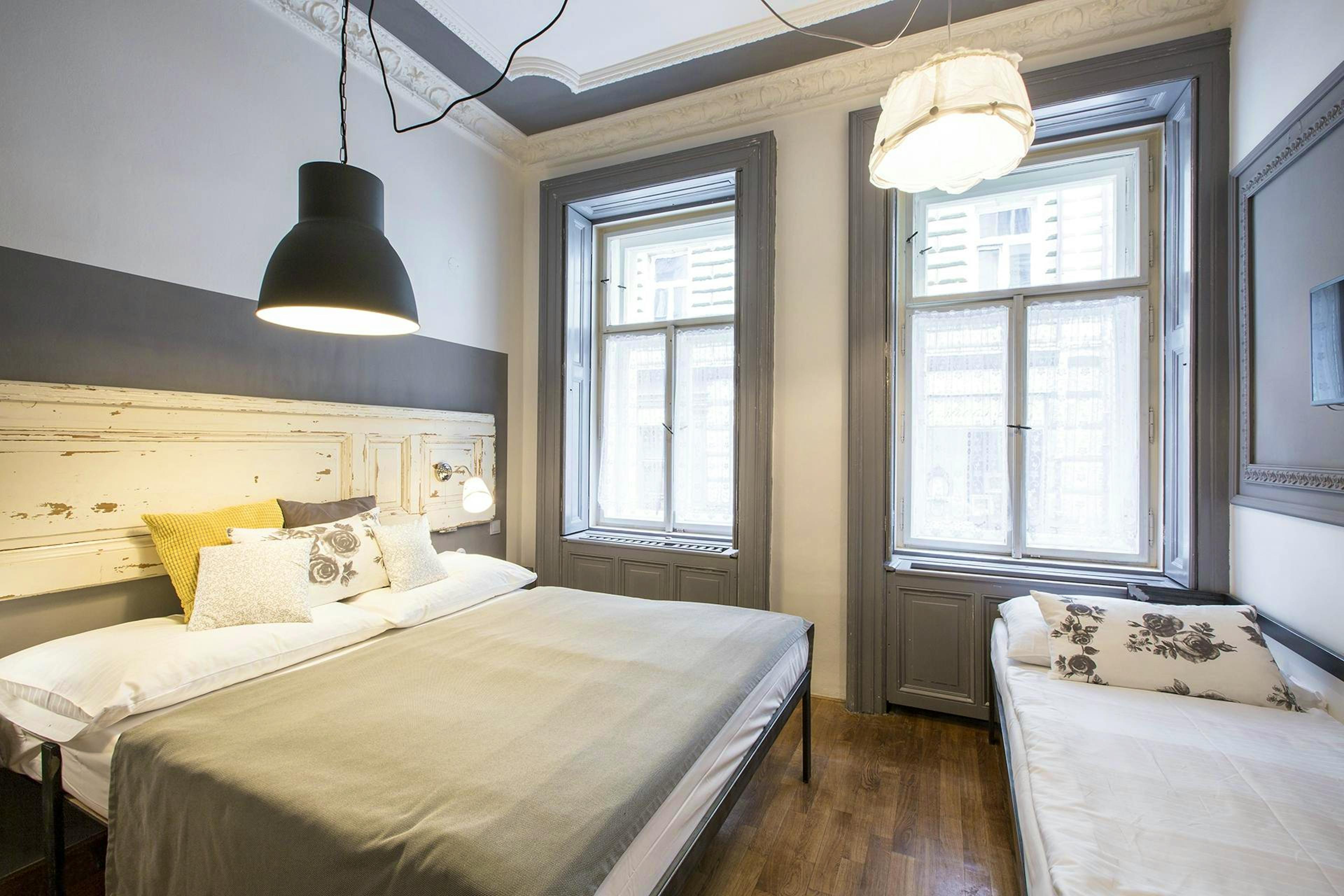 Miss Sophie's Hotel Prague - Image 2