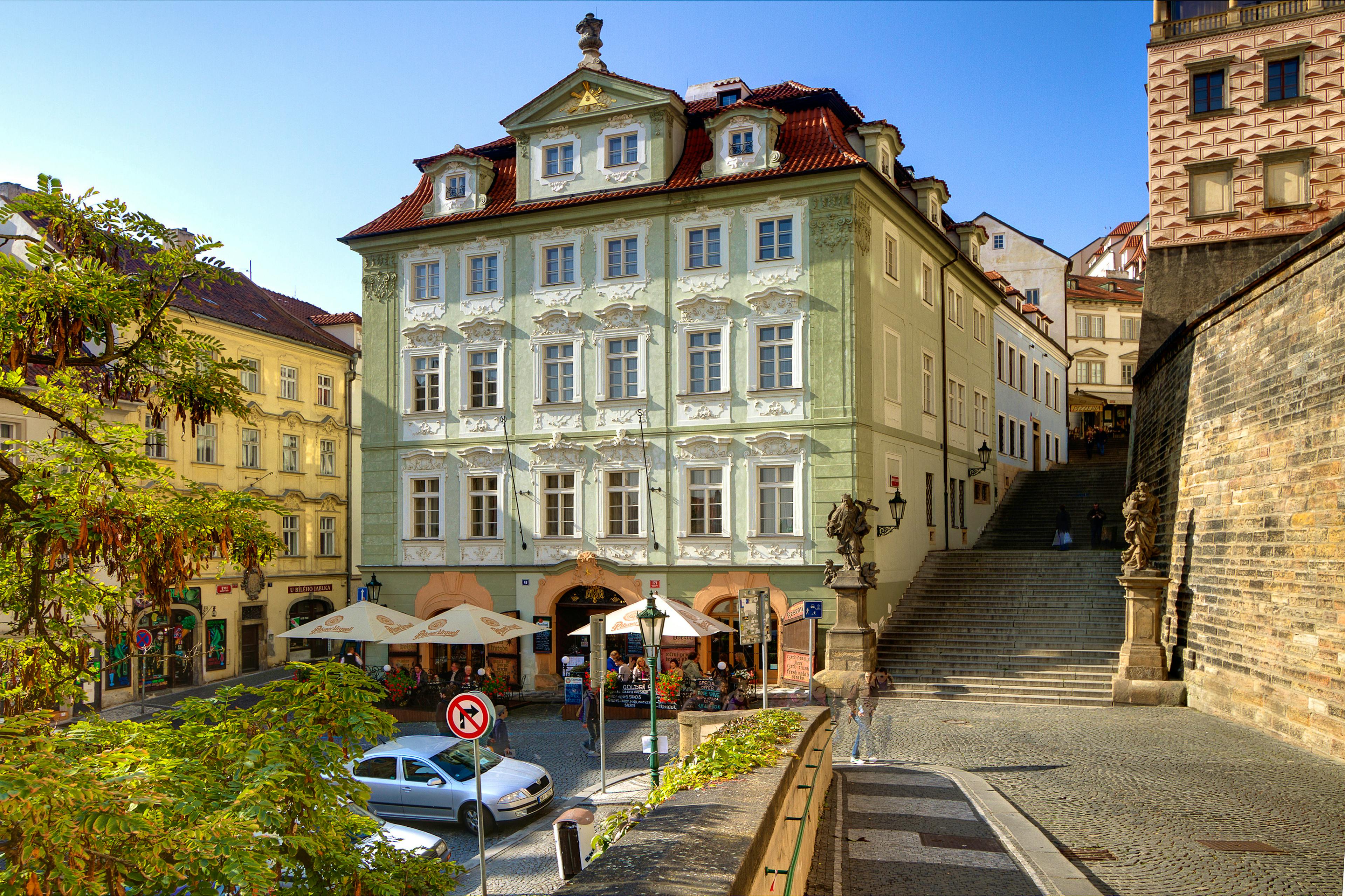 Golden Star - Image 1