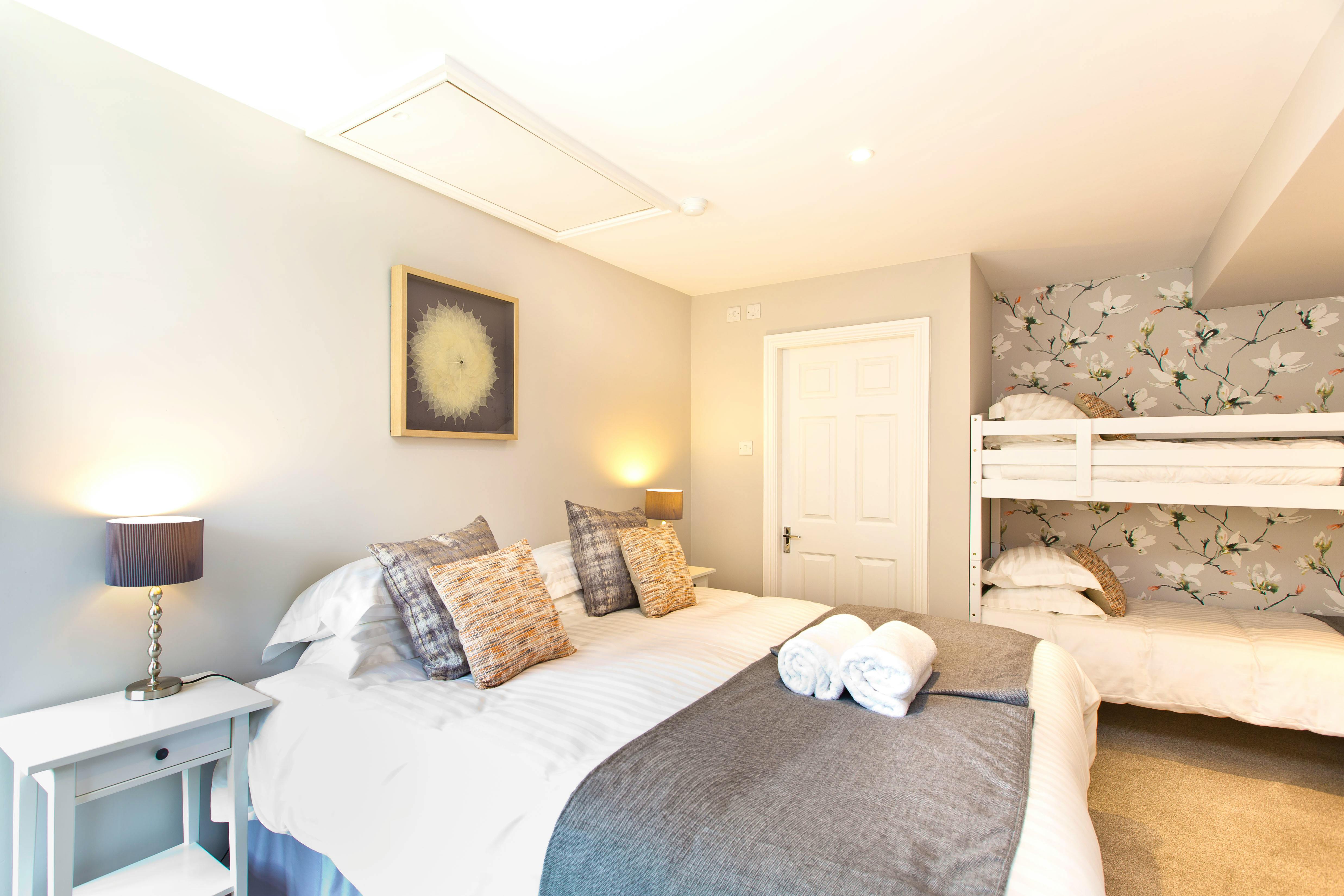 Bedroom 8 with bunks