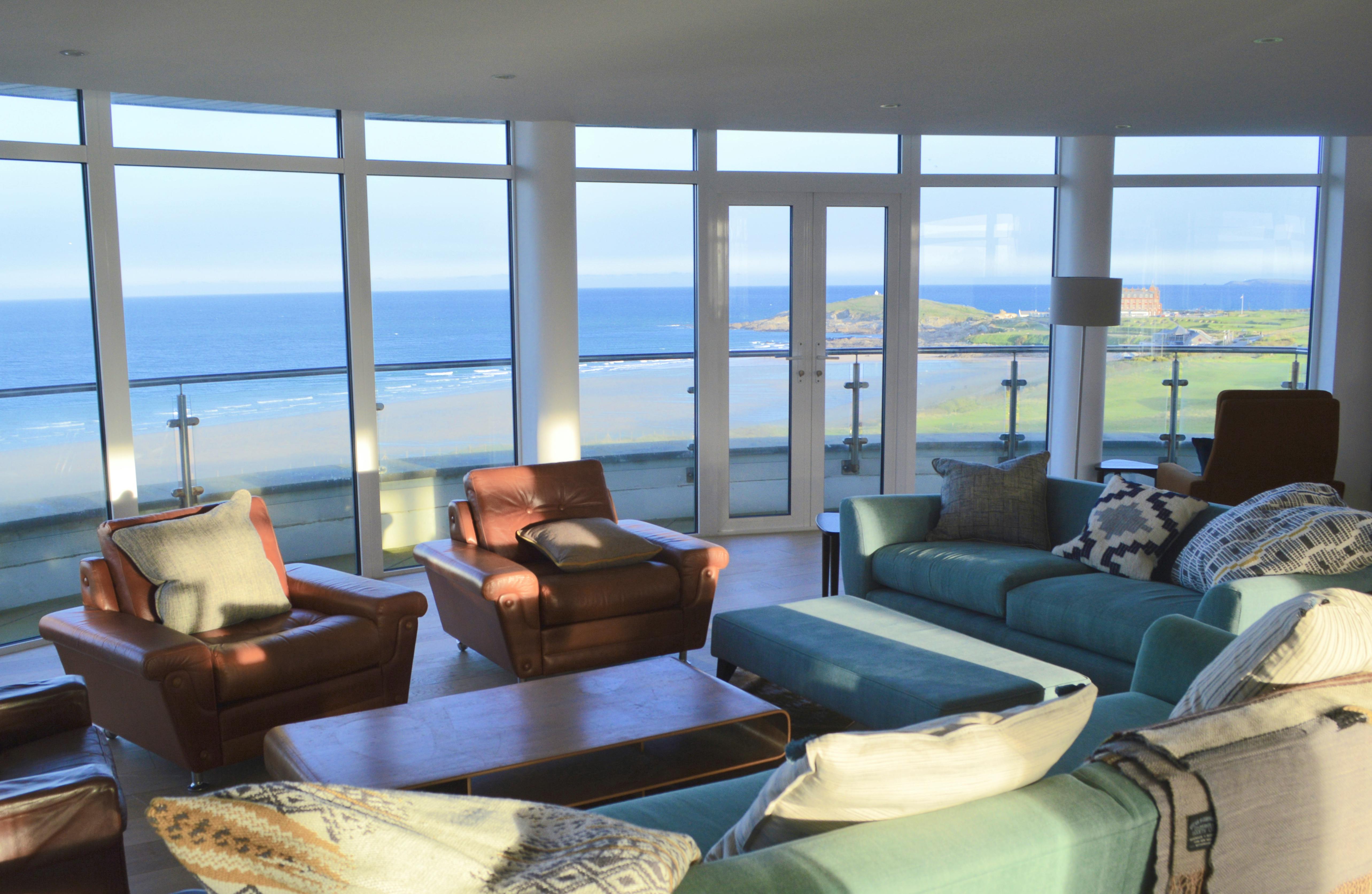 Best Hot Tub Houses by the Sea