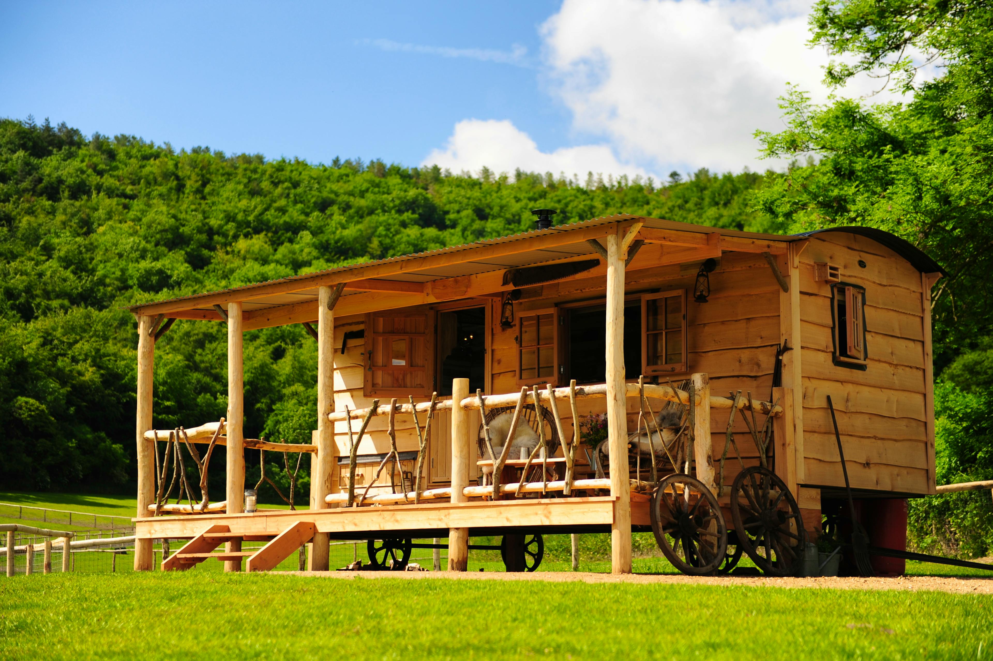 Loose Reins Cabins and Lodges
