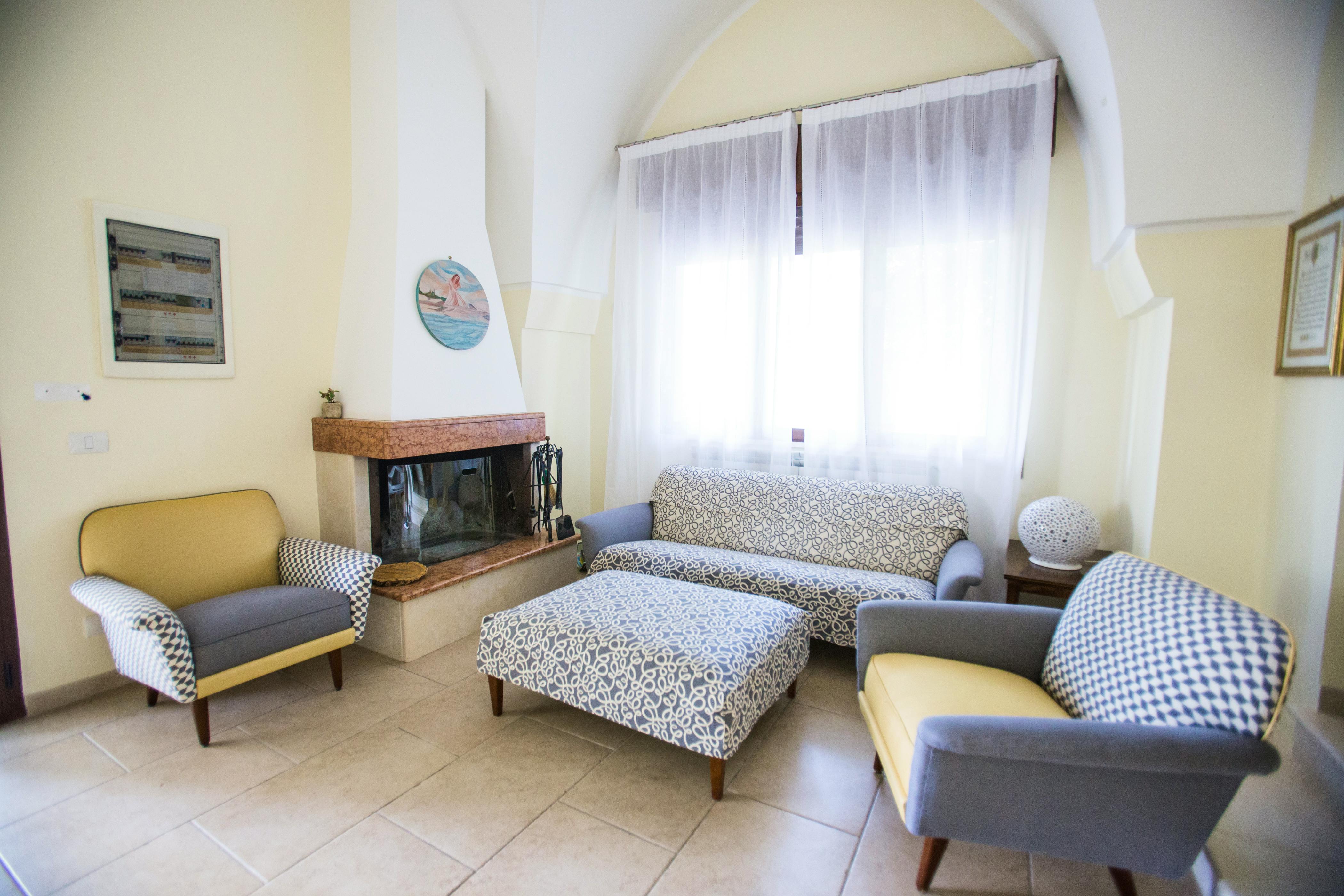 Abbasciu: Original living room.