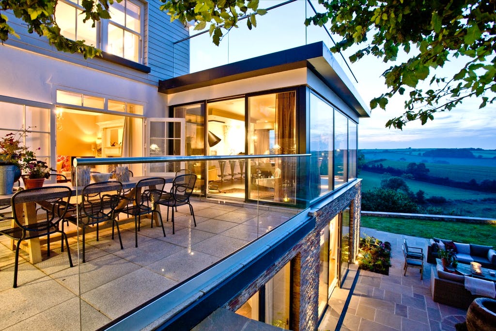 Golden Meadow Stunning 6 bedroom house overlooking Devon's Start Bay