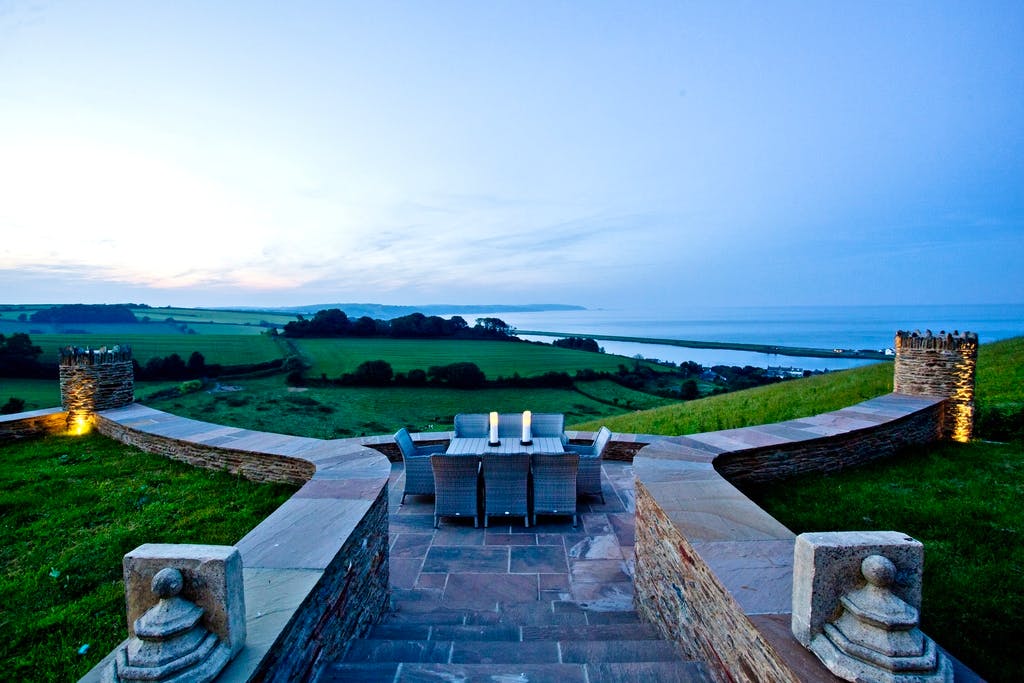 Golden Meadow Stunning 6 bedroom house overlooking Devon's Start Bay