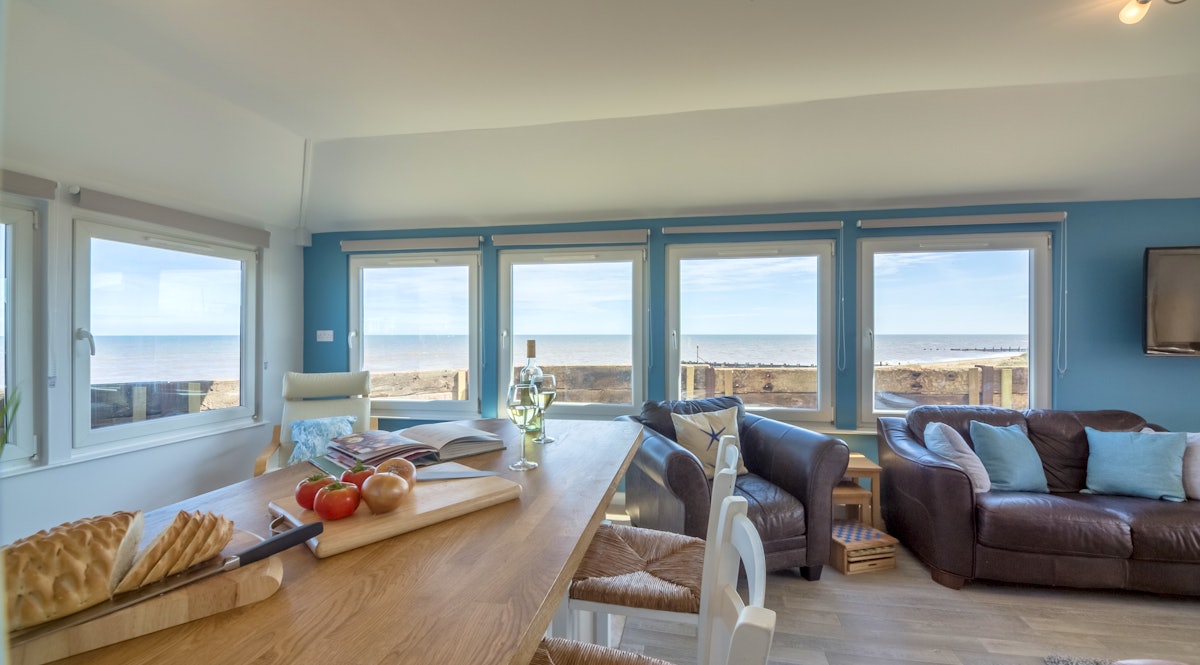 Wyndham Beach House A On The In Norfolk Wyndham Beach House A On The