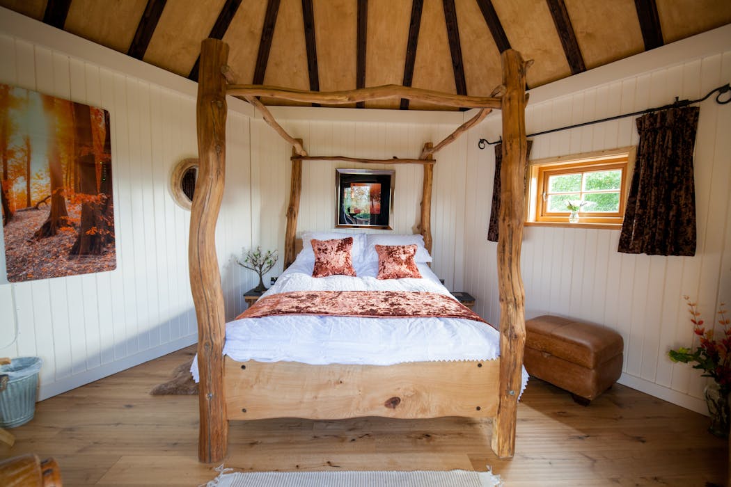 King Arthur's Willow Tree House luxury in the Wiltshire countryside