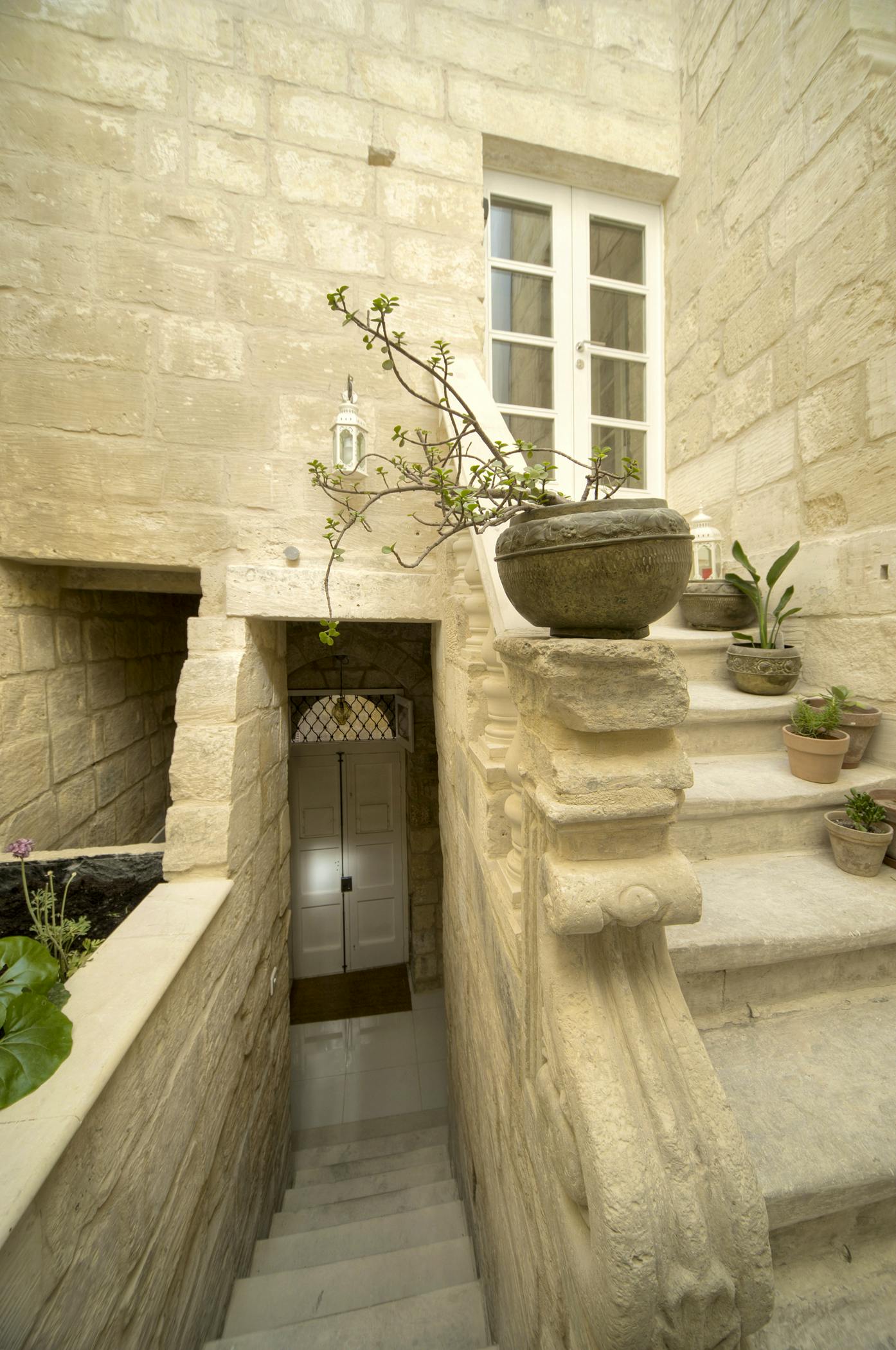 The entrance to Indulgence Divine