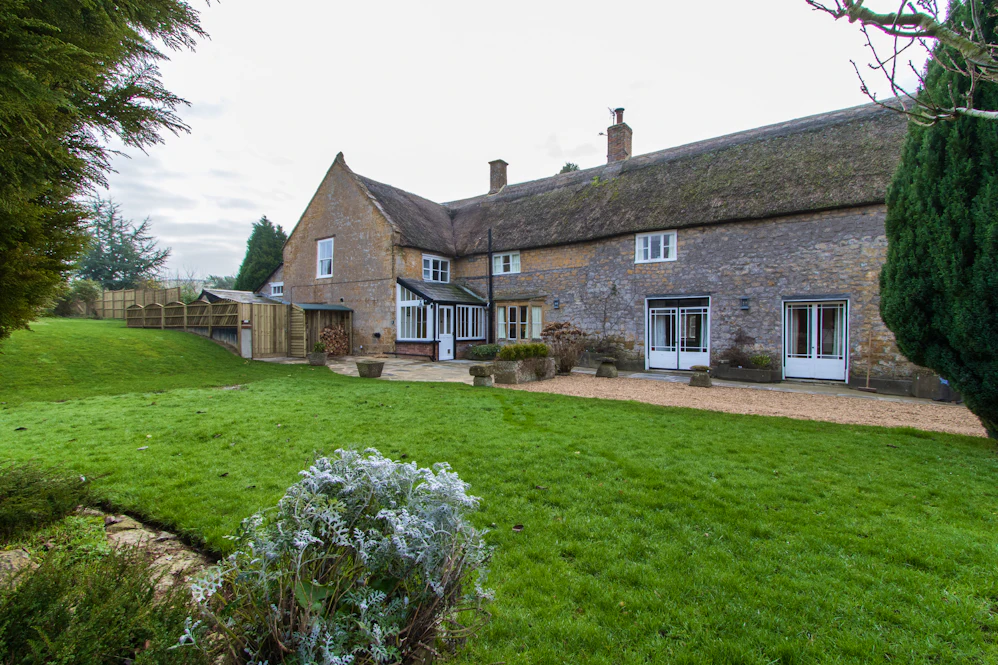 Atherstone Farmhouse & Cottage, a spacious farmhouse for 10 in Somerset.