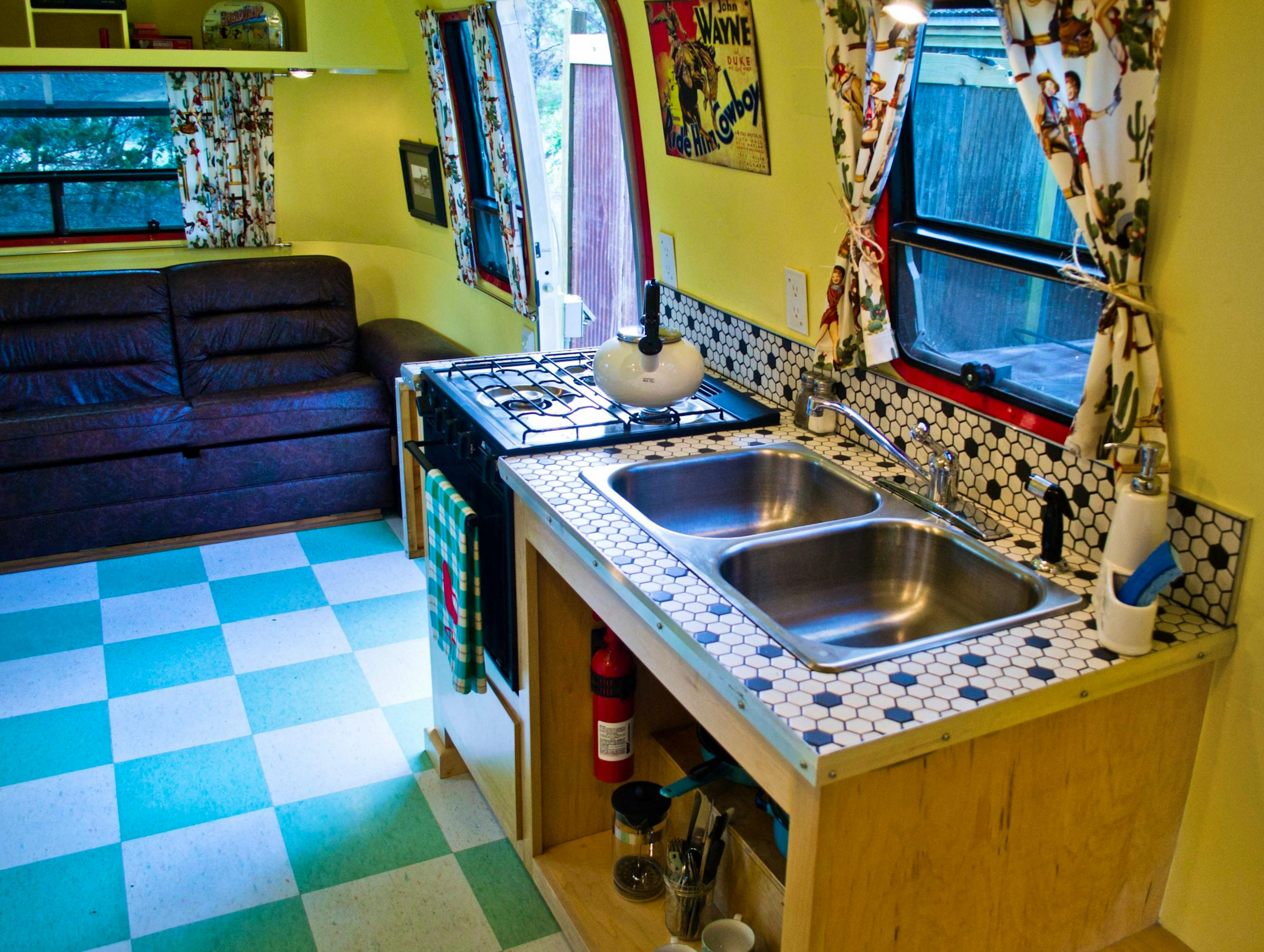 Dixie Daisy - Image 6