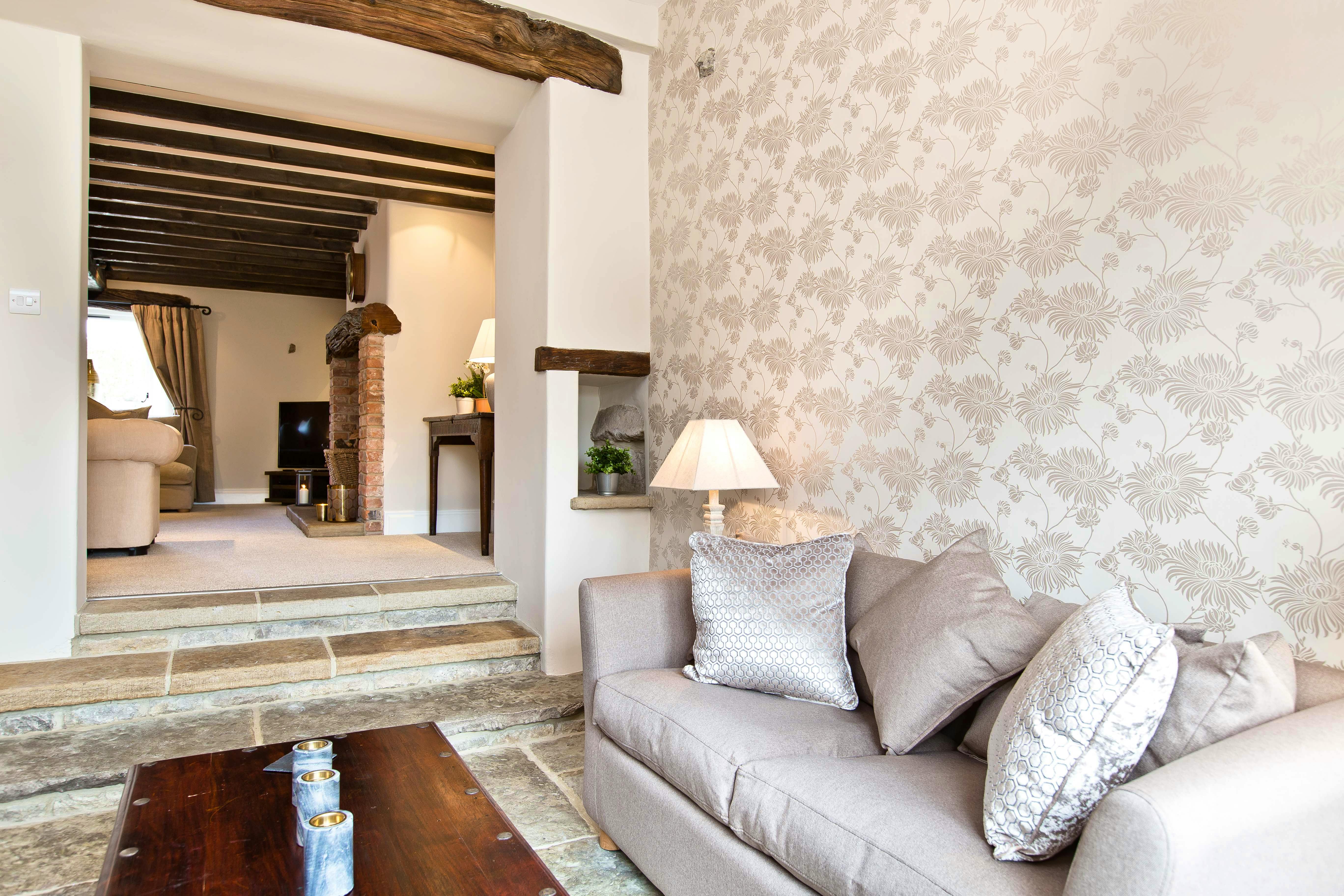 Steps leading from snug to lounge