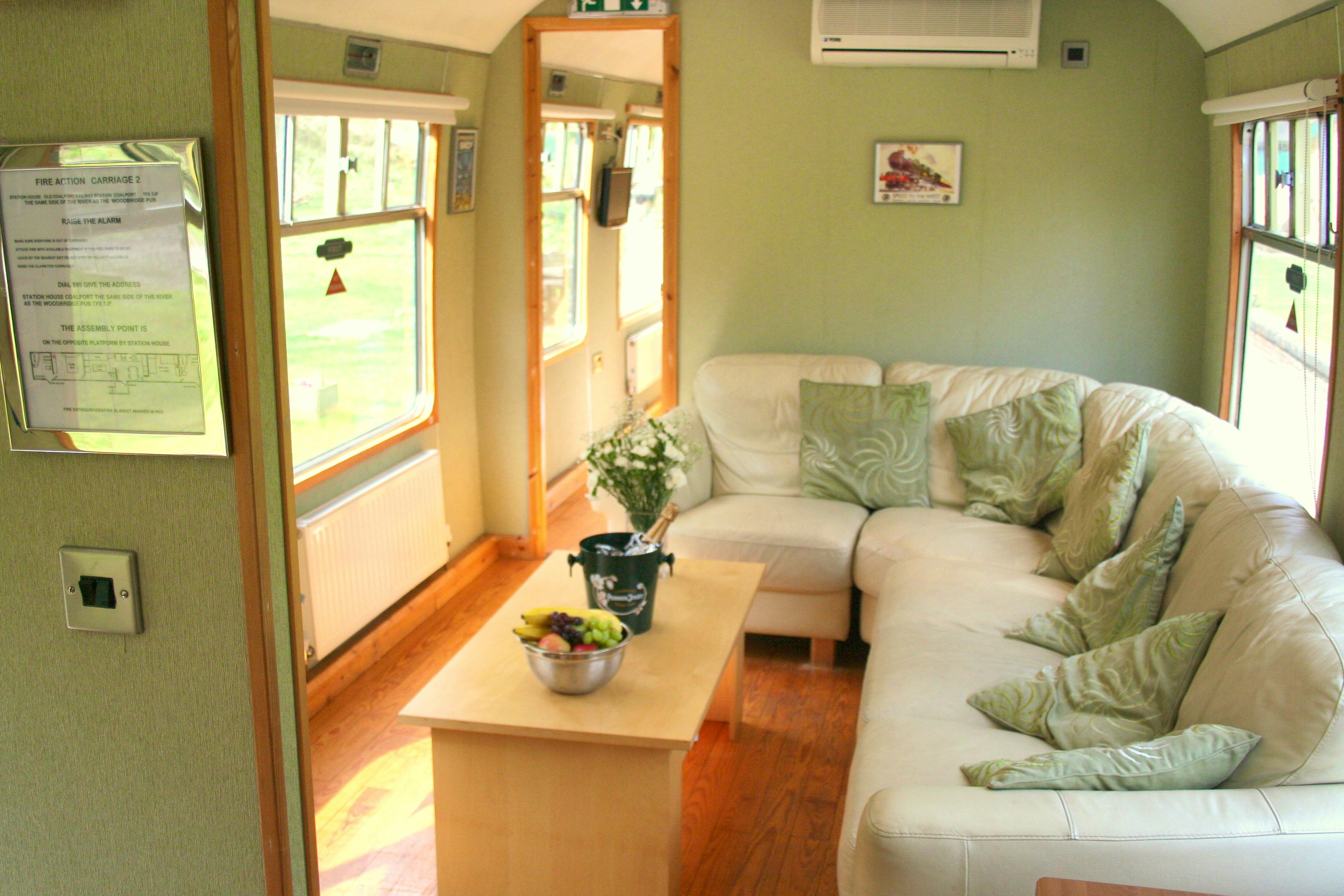 Int. 2b carriage 2 lounge leading to ensuite bedroom