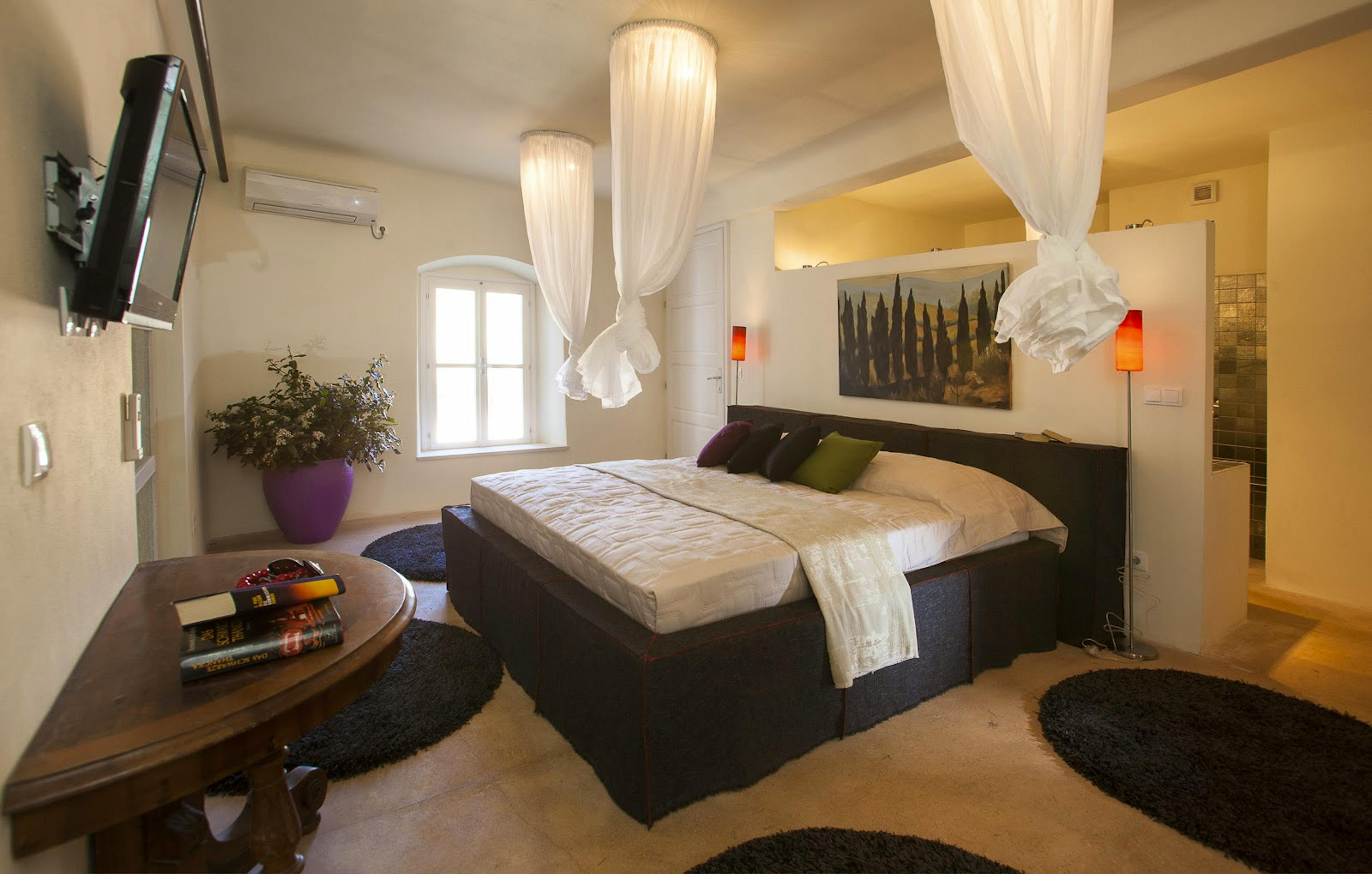 Vertigo Palace - Image 5