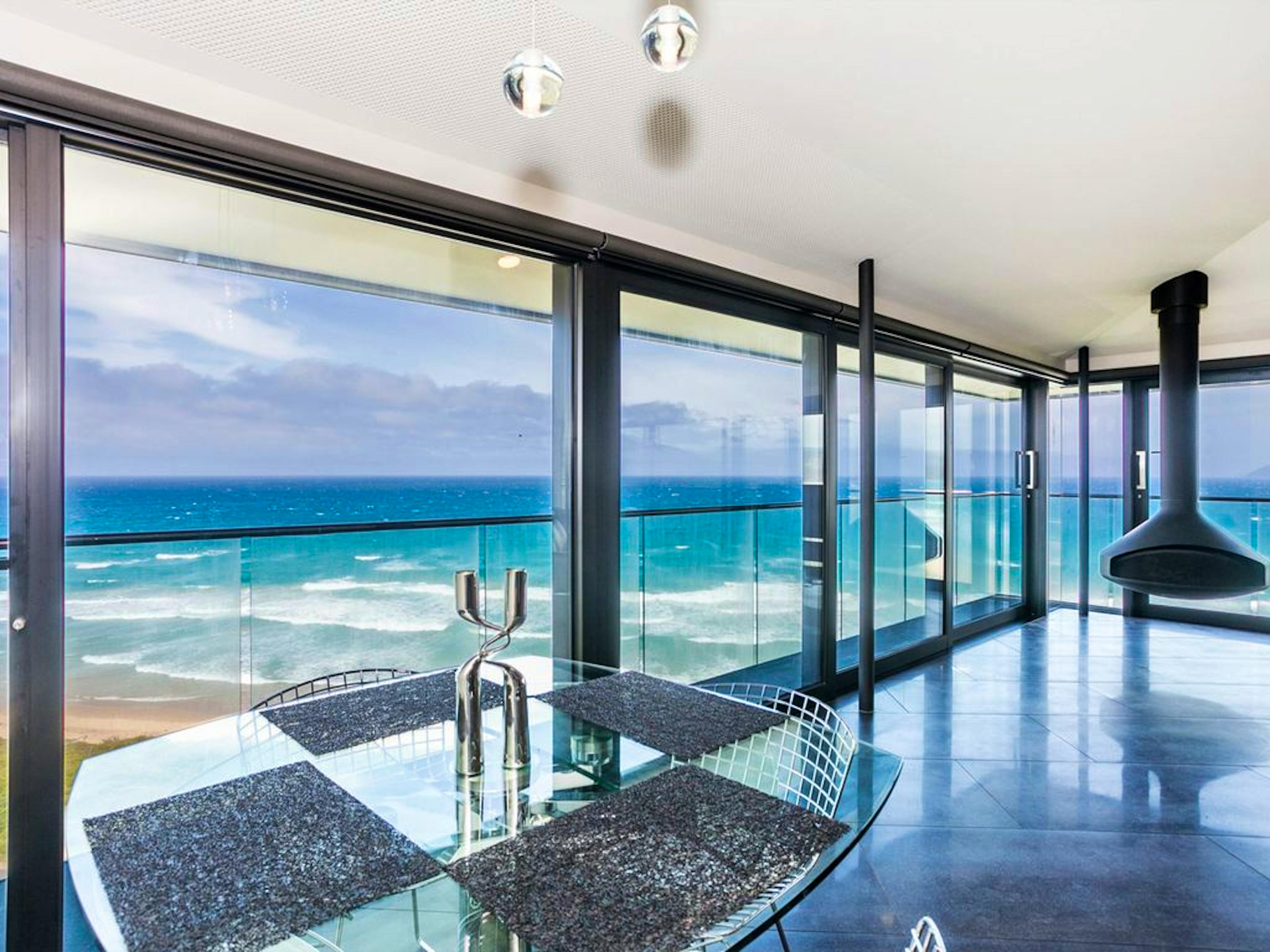 The Pole House - Image 7