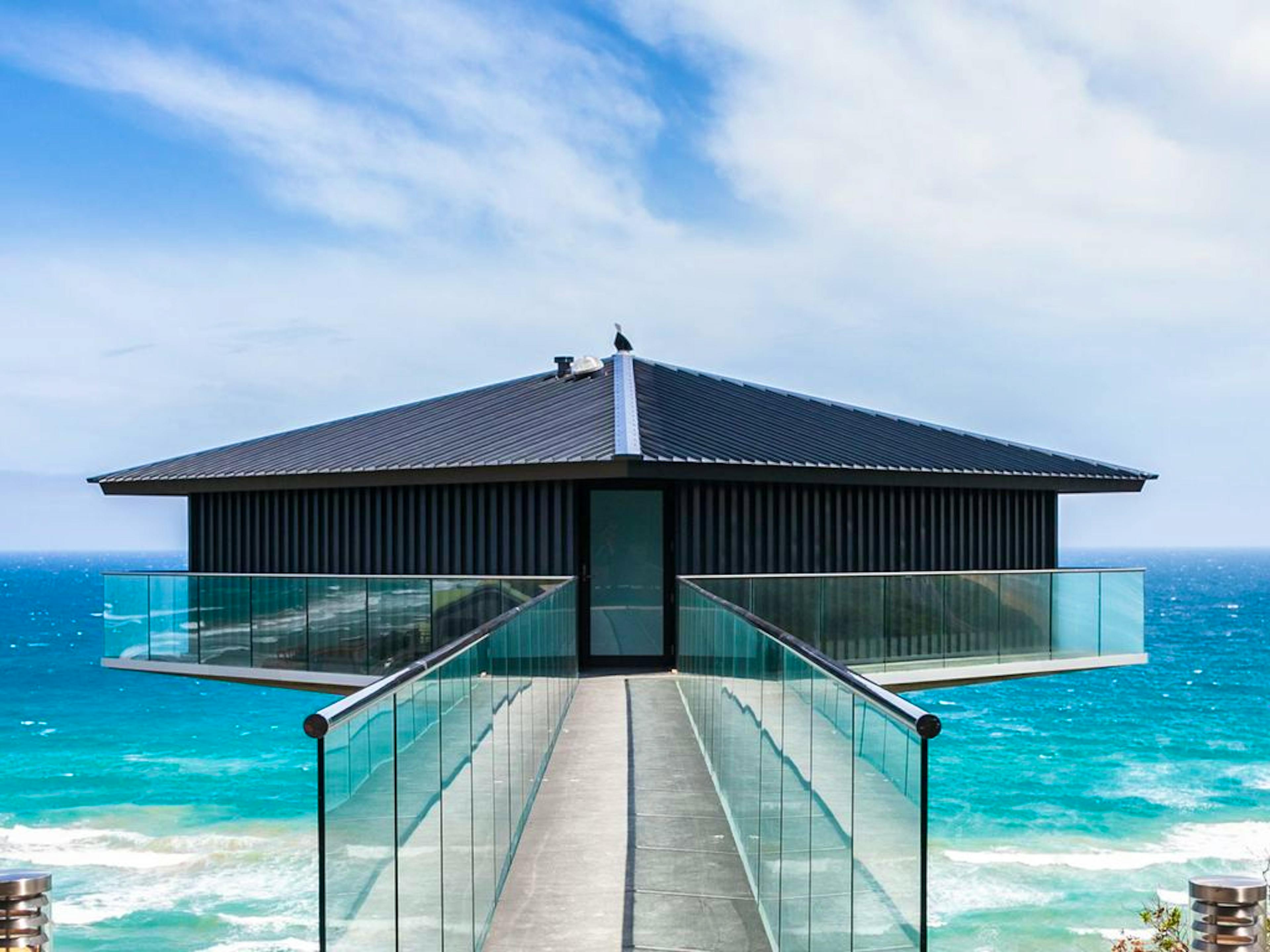 The Pole House - Image 6