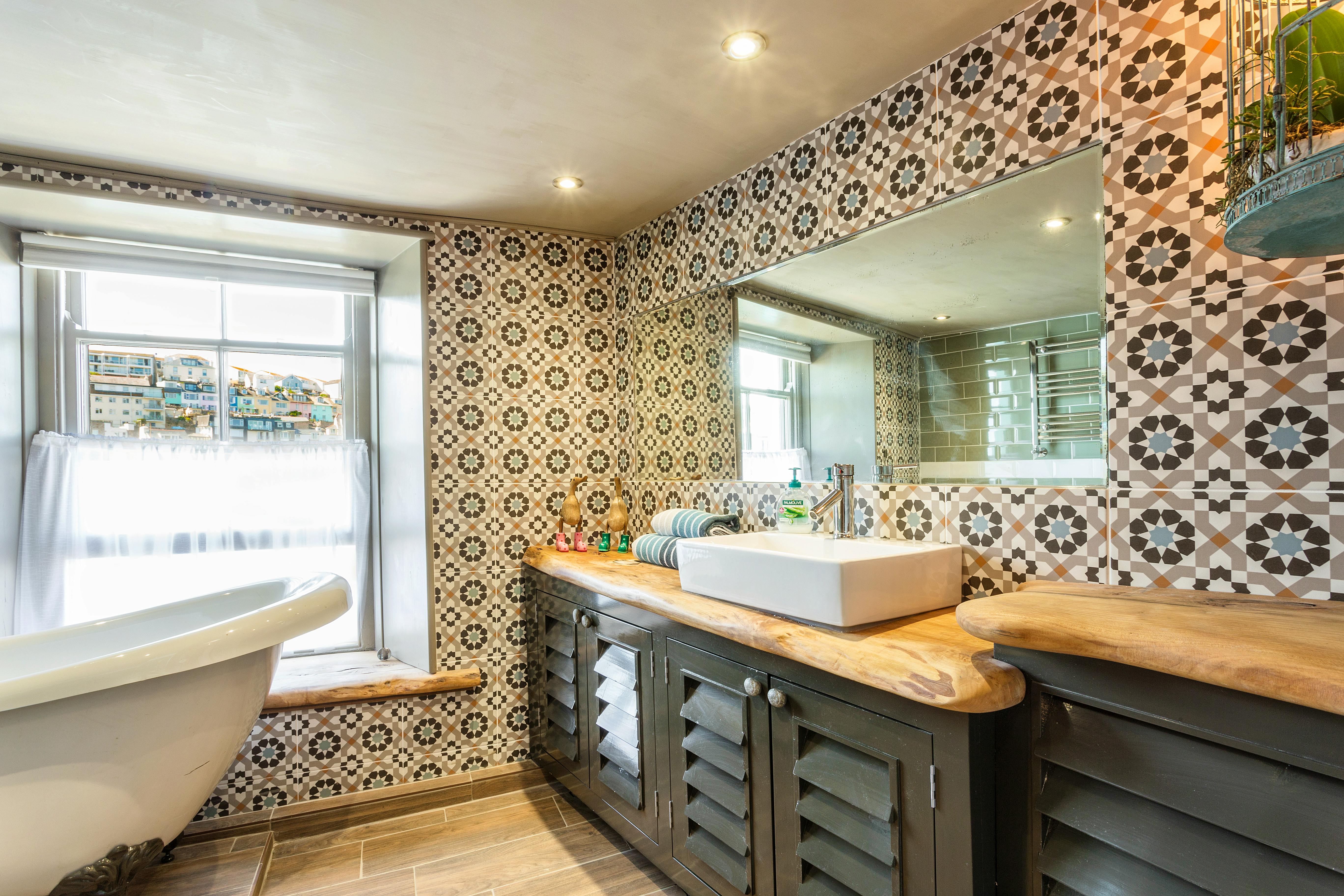 main bathroom.. with a view!