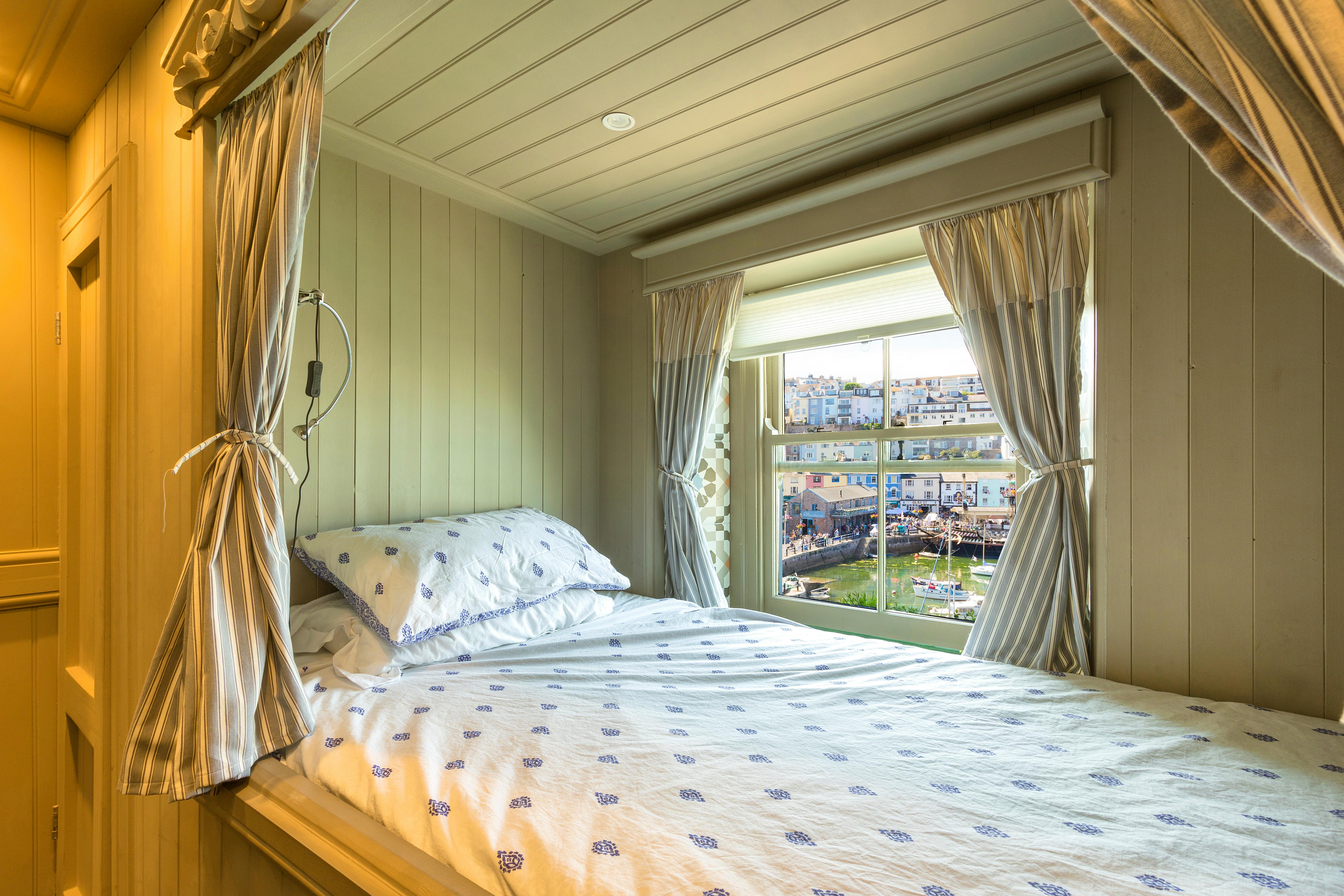 Cabin room-small double, VIEW wow!