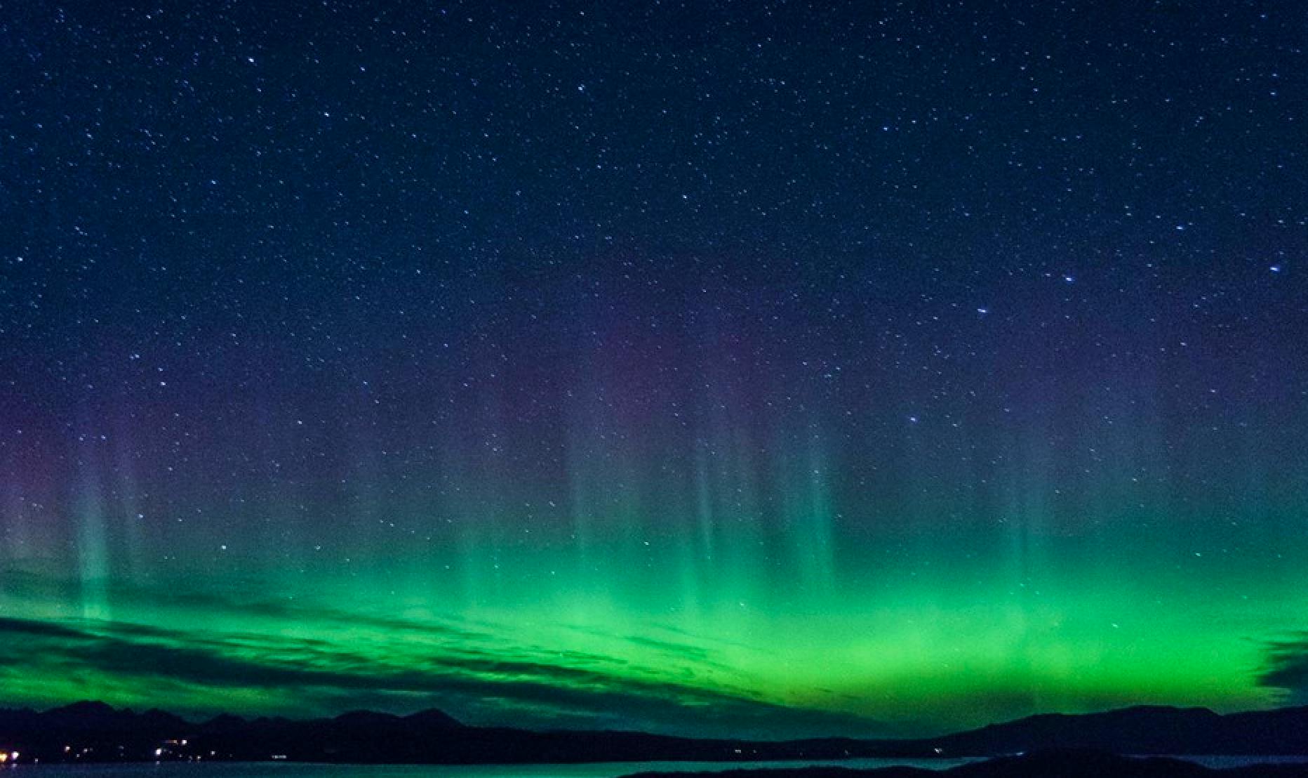 UK Stays to See the Northern Lights