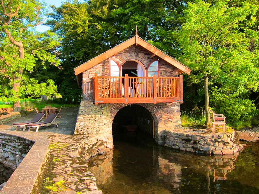 The Boathouse A romantic retreat on the banks of Lake Ullswater
