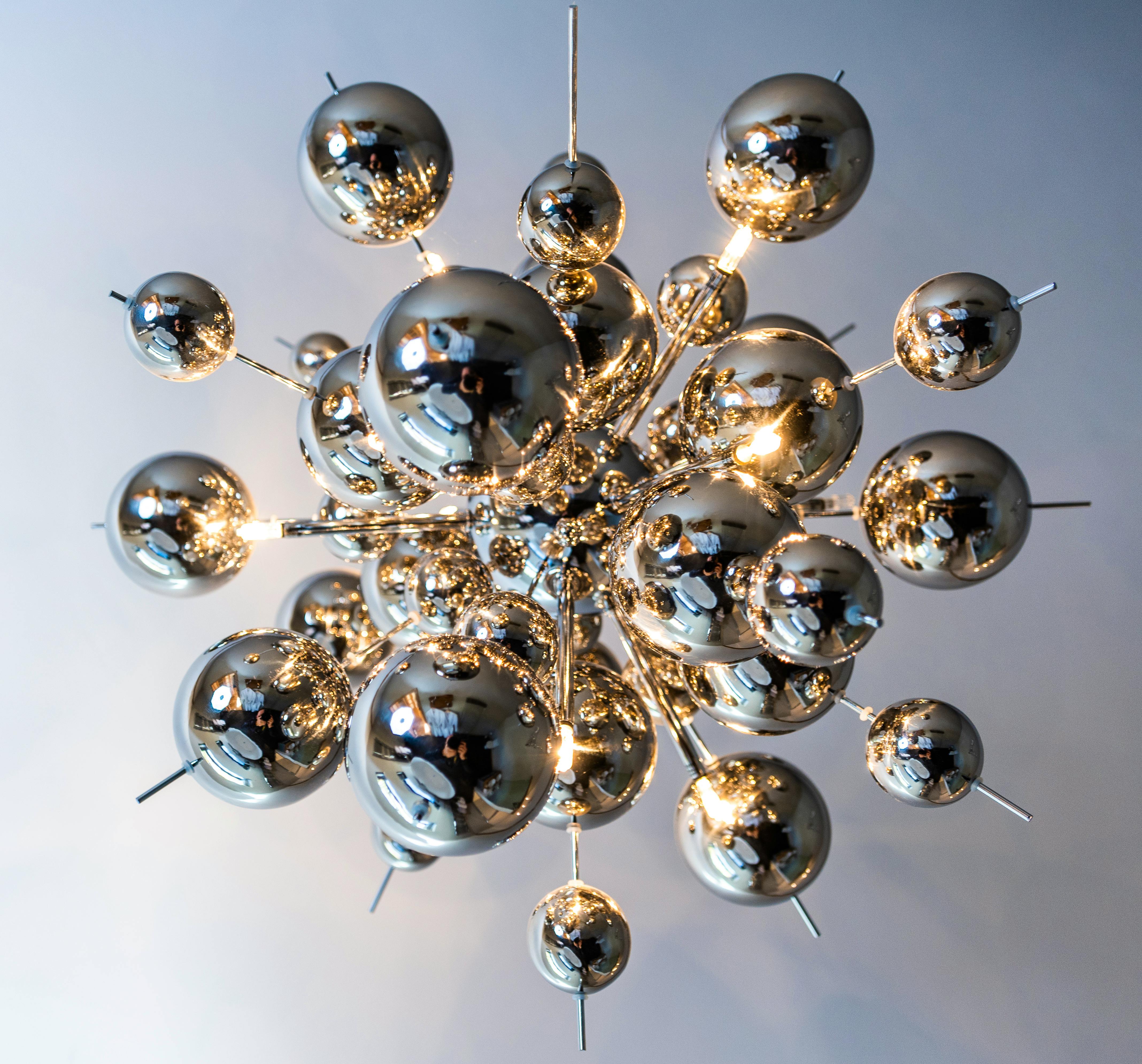 Silver Birch Treehouse - Bathroom feature light