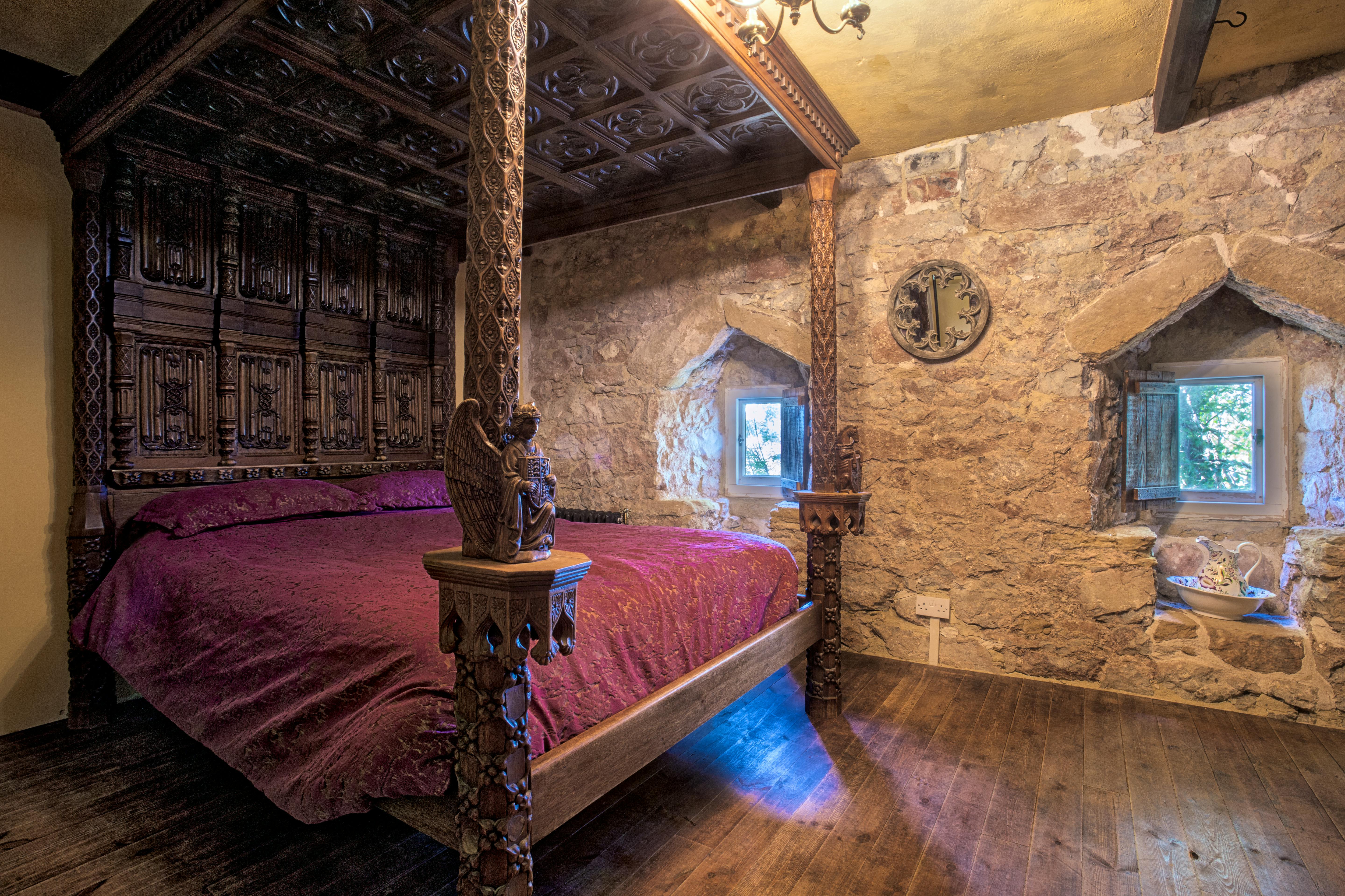 Llanthony Secunda Manor Medieval Splendour In A Grade II Listed Manor