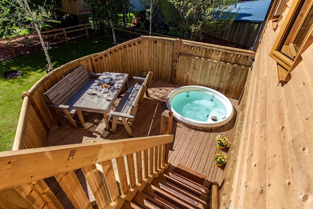 The Apple Treehouse Luxury Treehouse In Taunton Somerset