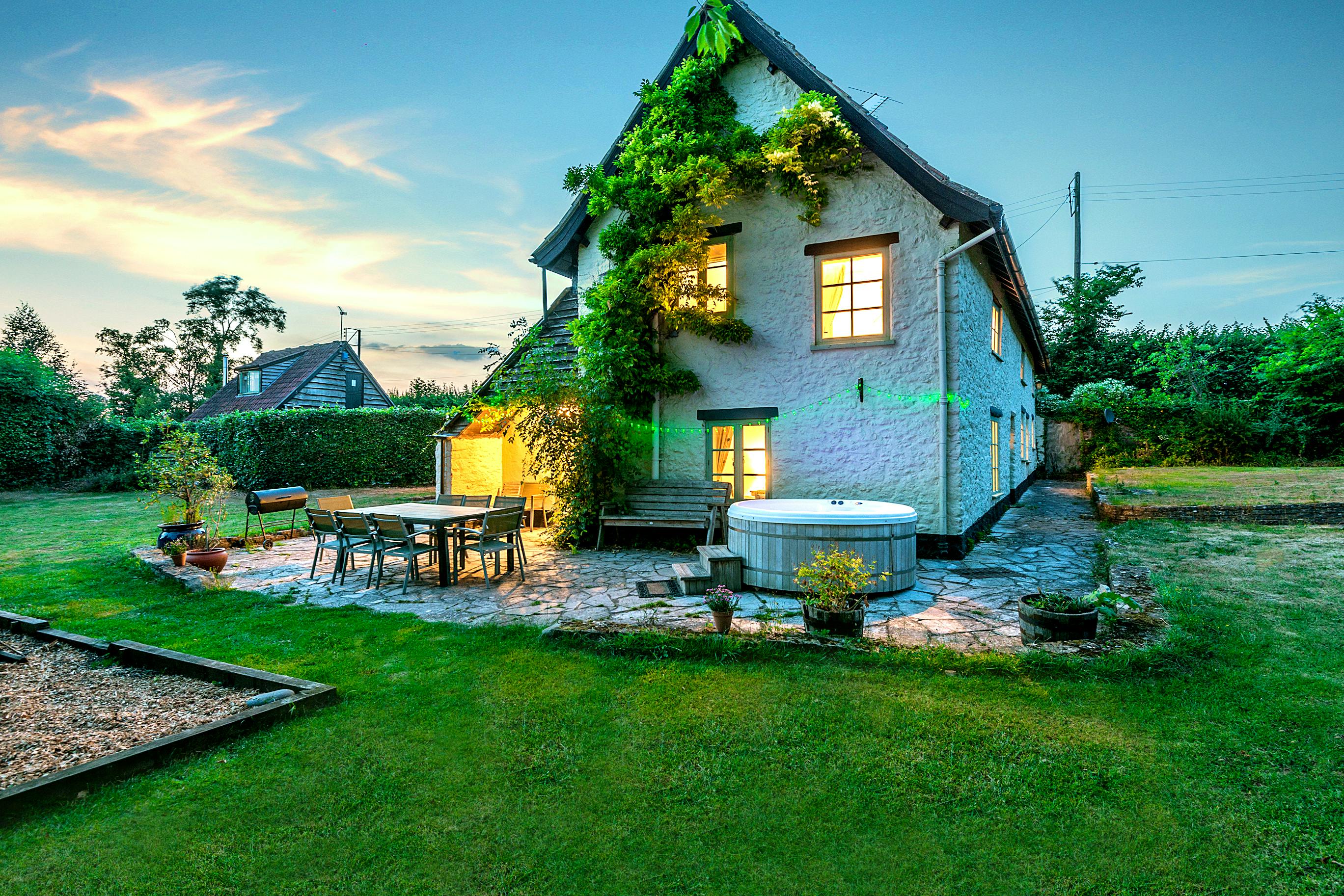 Cherry Tree Farmhouse 