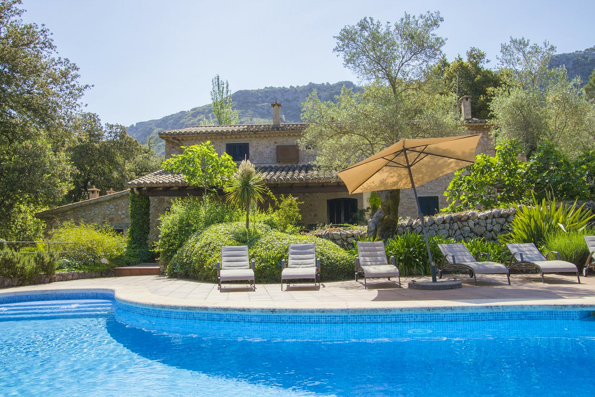 10 Unique Villas for Summer 2015