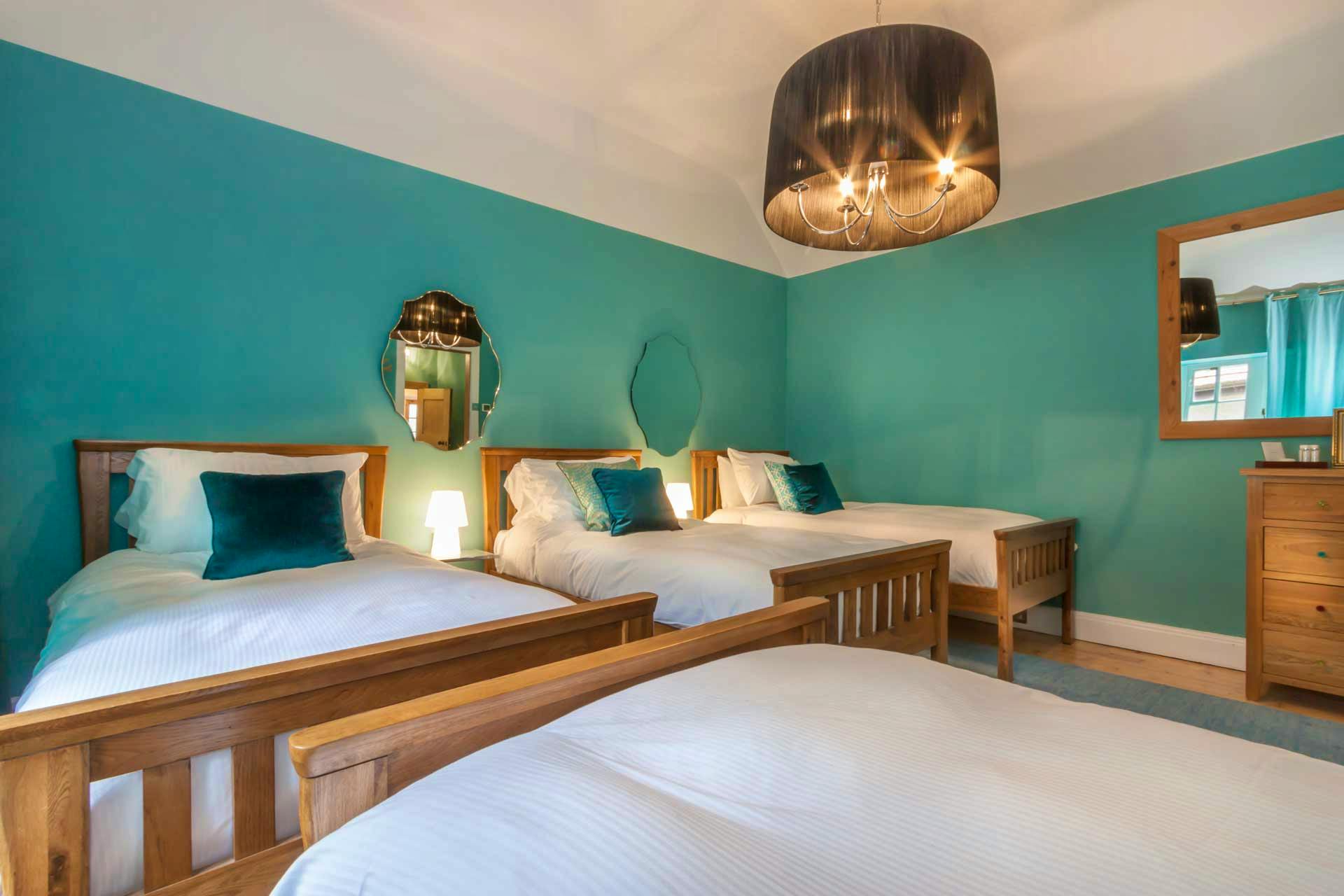 Quad Room with 4 Single Beds