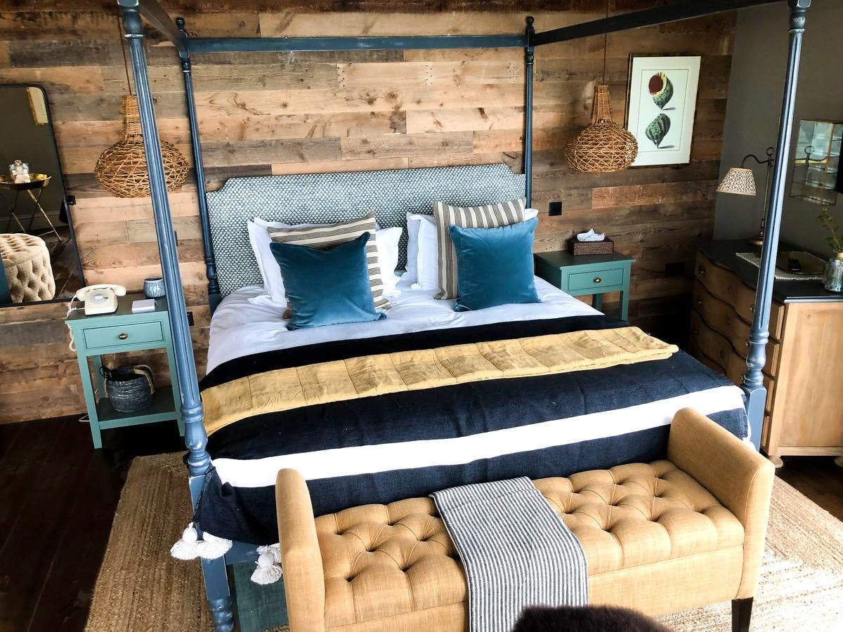 21 of the Best UK Waterside Hotels